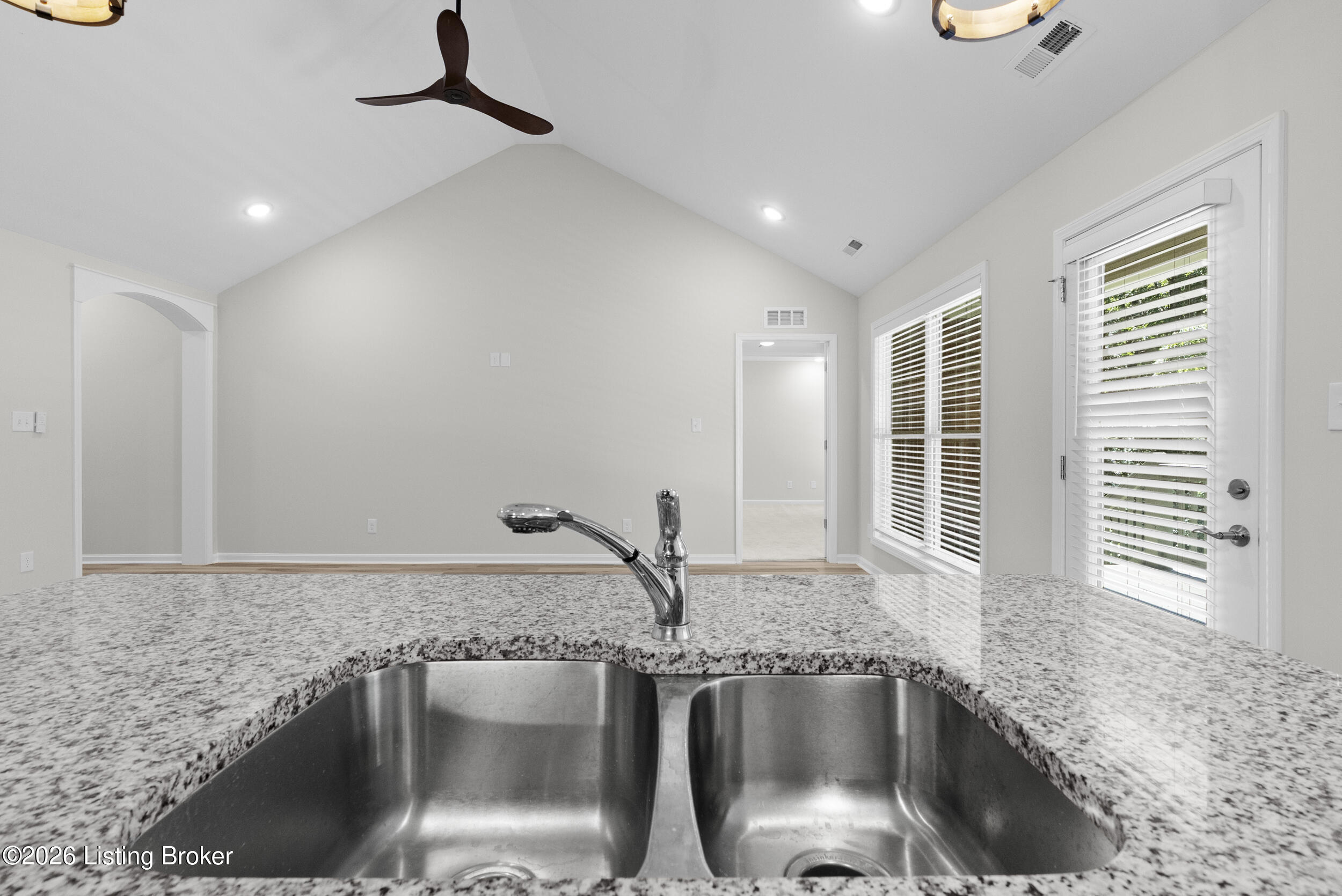 7812 Annalisa Dr Property Photo 26