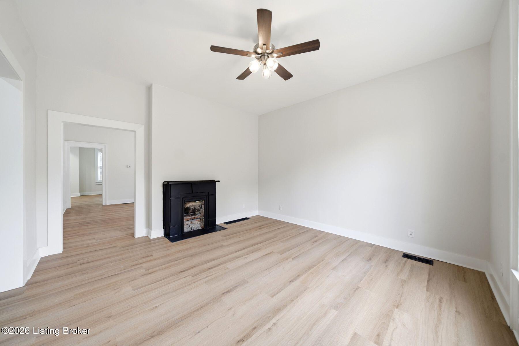 1251 S Floyd St Property Photo 15