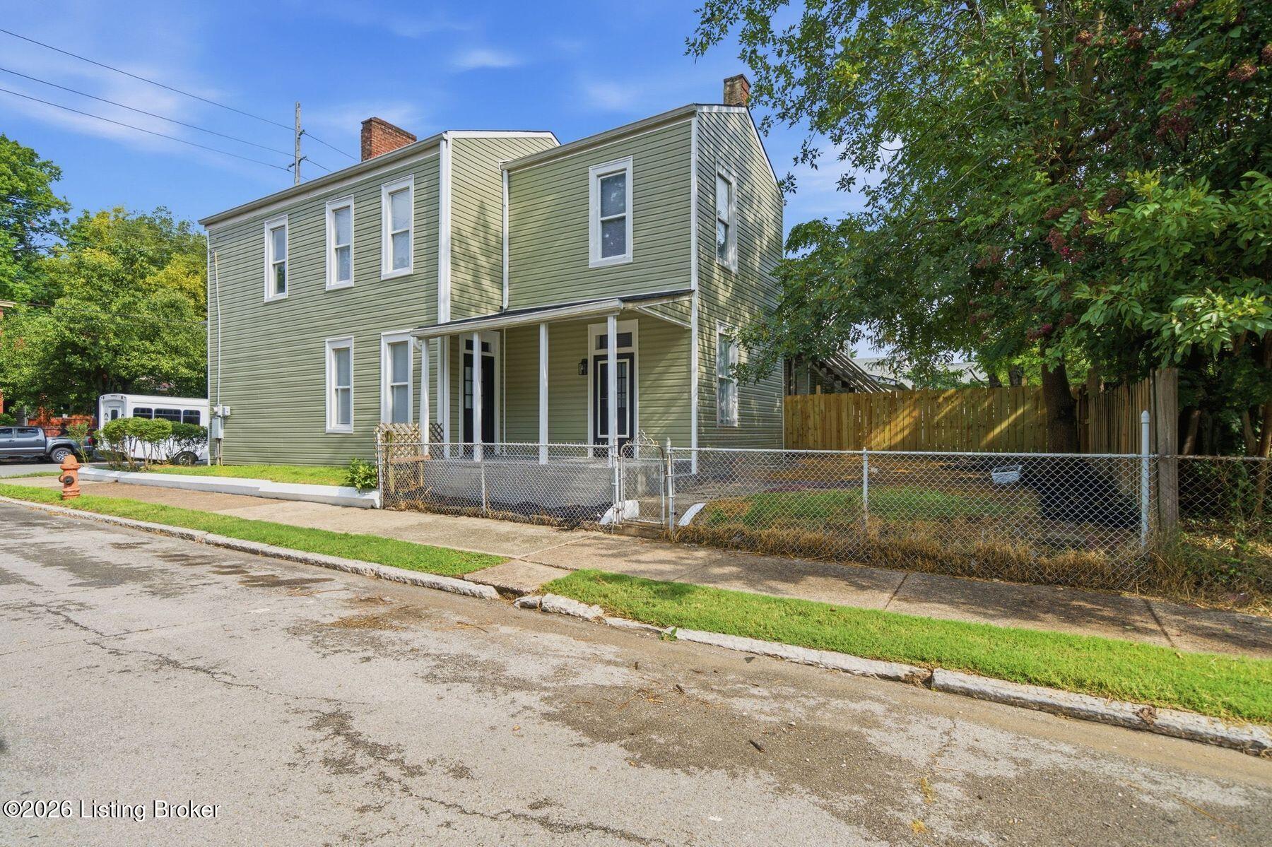 1251 S Floyd St Property Photo 44