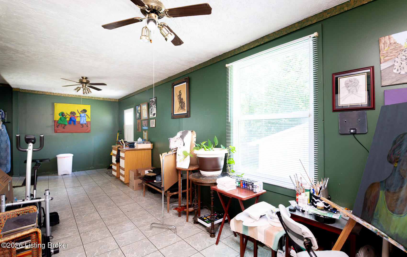 636 Cecil Ave Property Photo 28