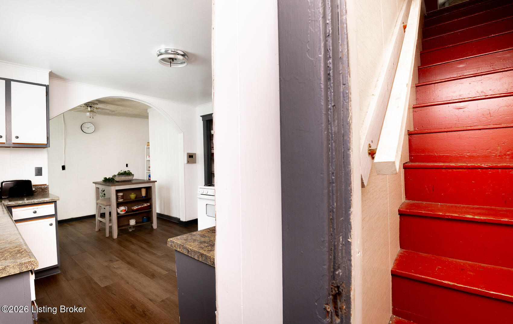 636 Cecil Ave Property Photo 33