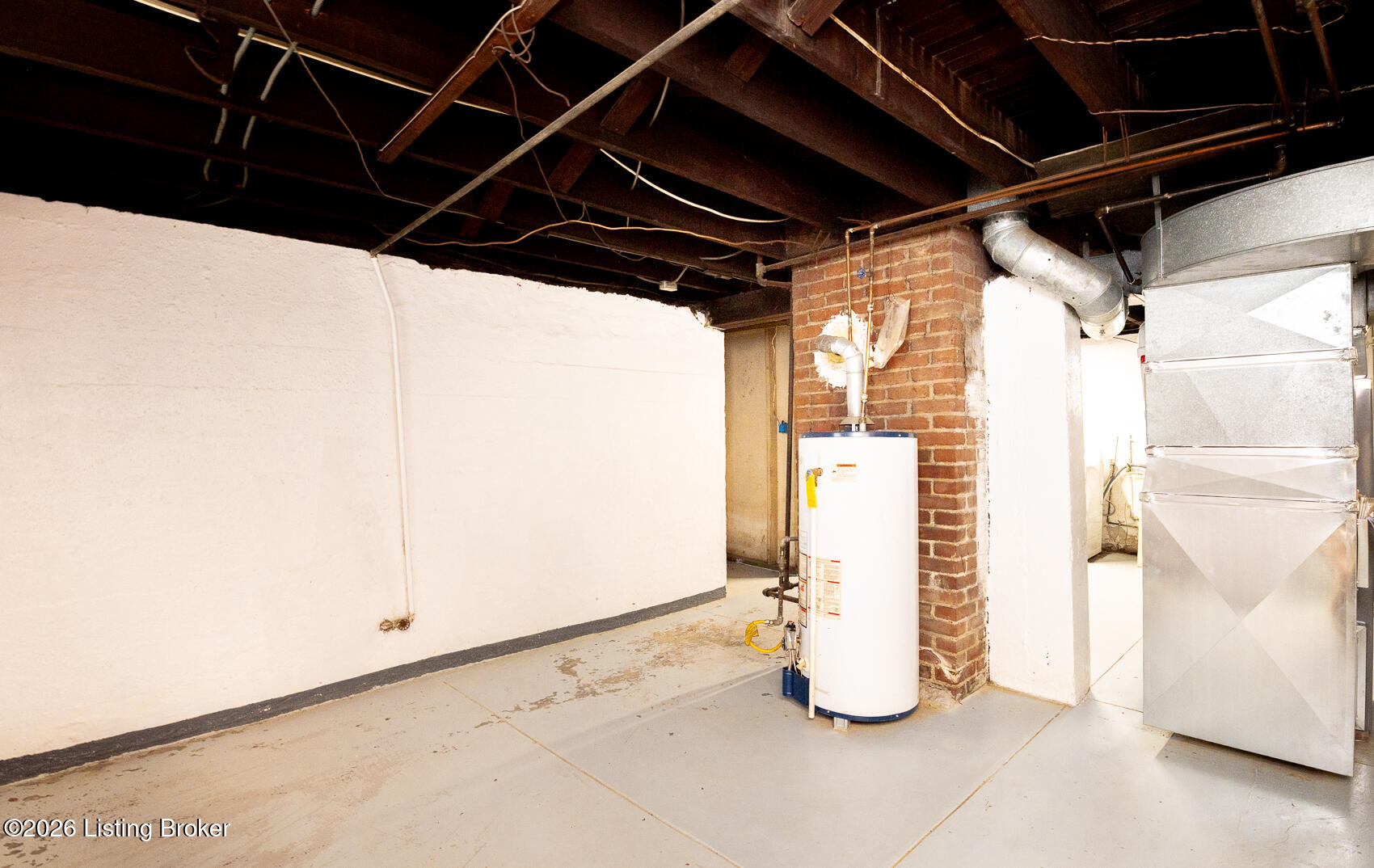 636 Cecil Ave Property Photo 41