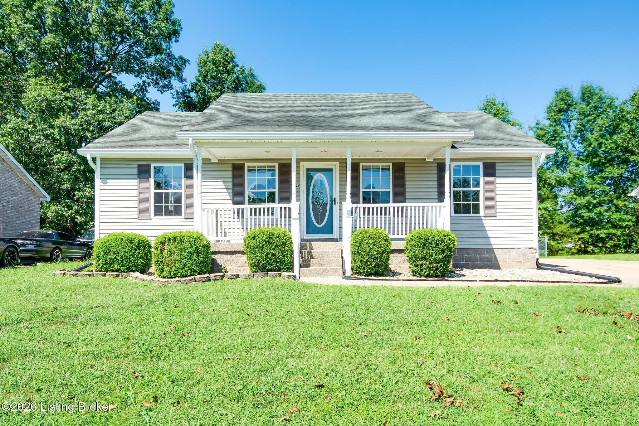 633 River Oaks Dr Property Photo 1