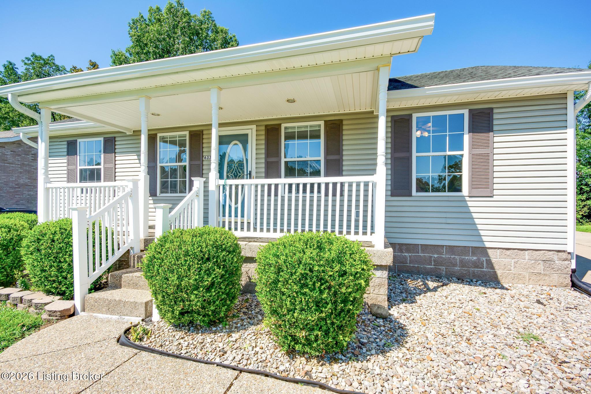 633 River Oaks Dr Property Photo 4