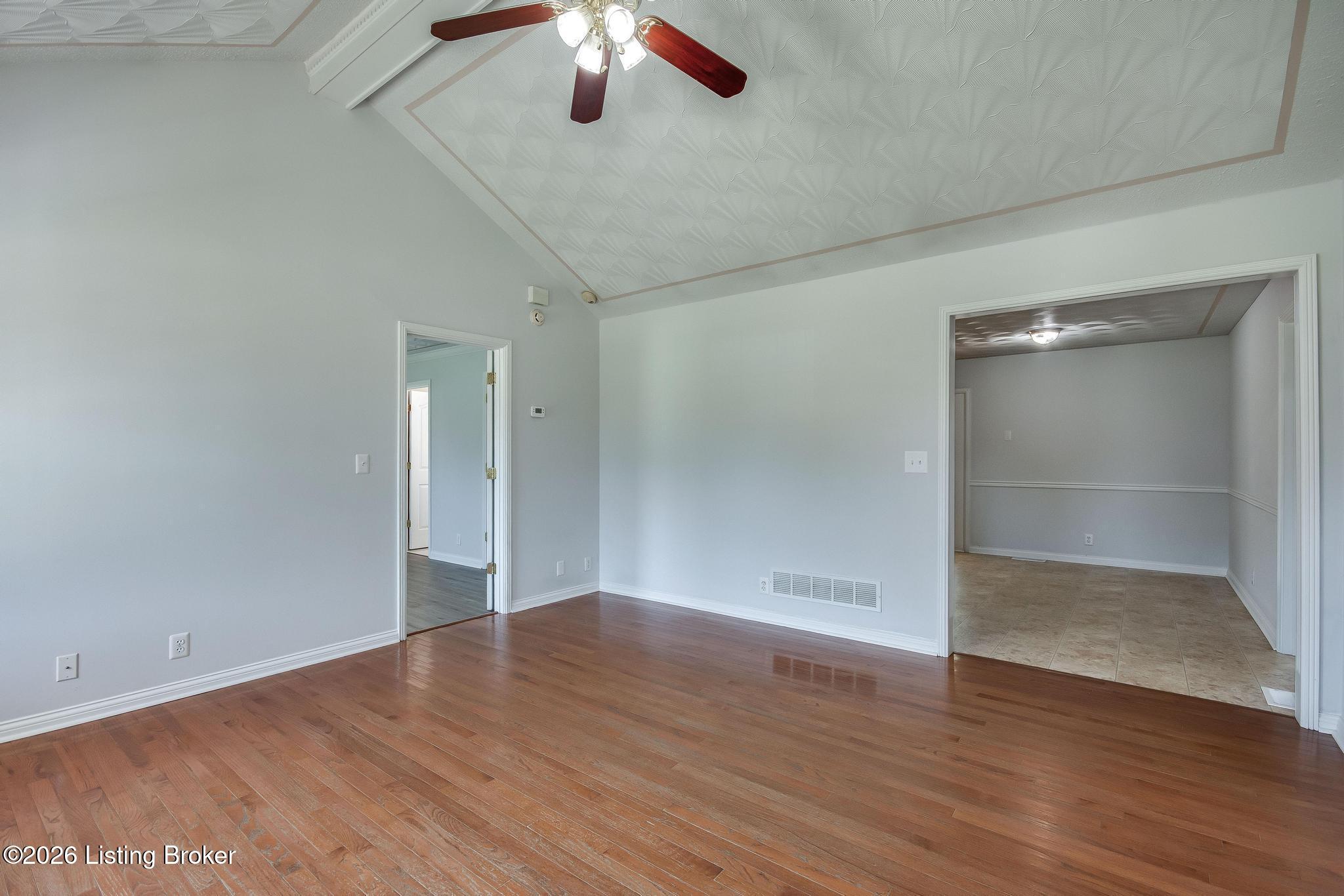 633 River Oaks Dr Property Photo 10