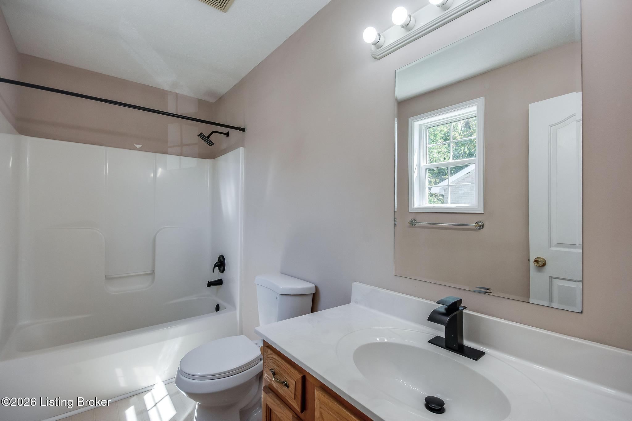 633 River Oaks Dr Property Photo 24