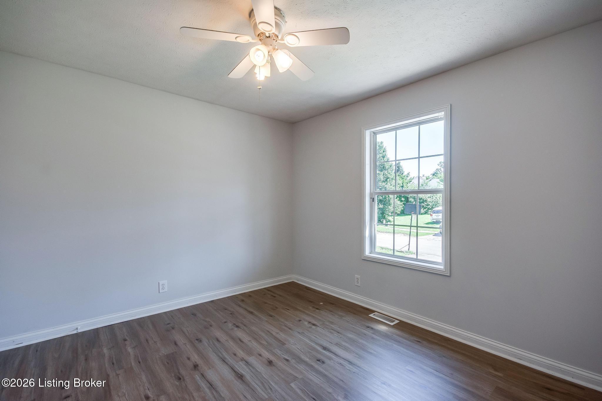 633 River Oaks Dr Property Photo 28