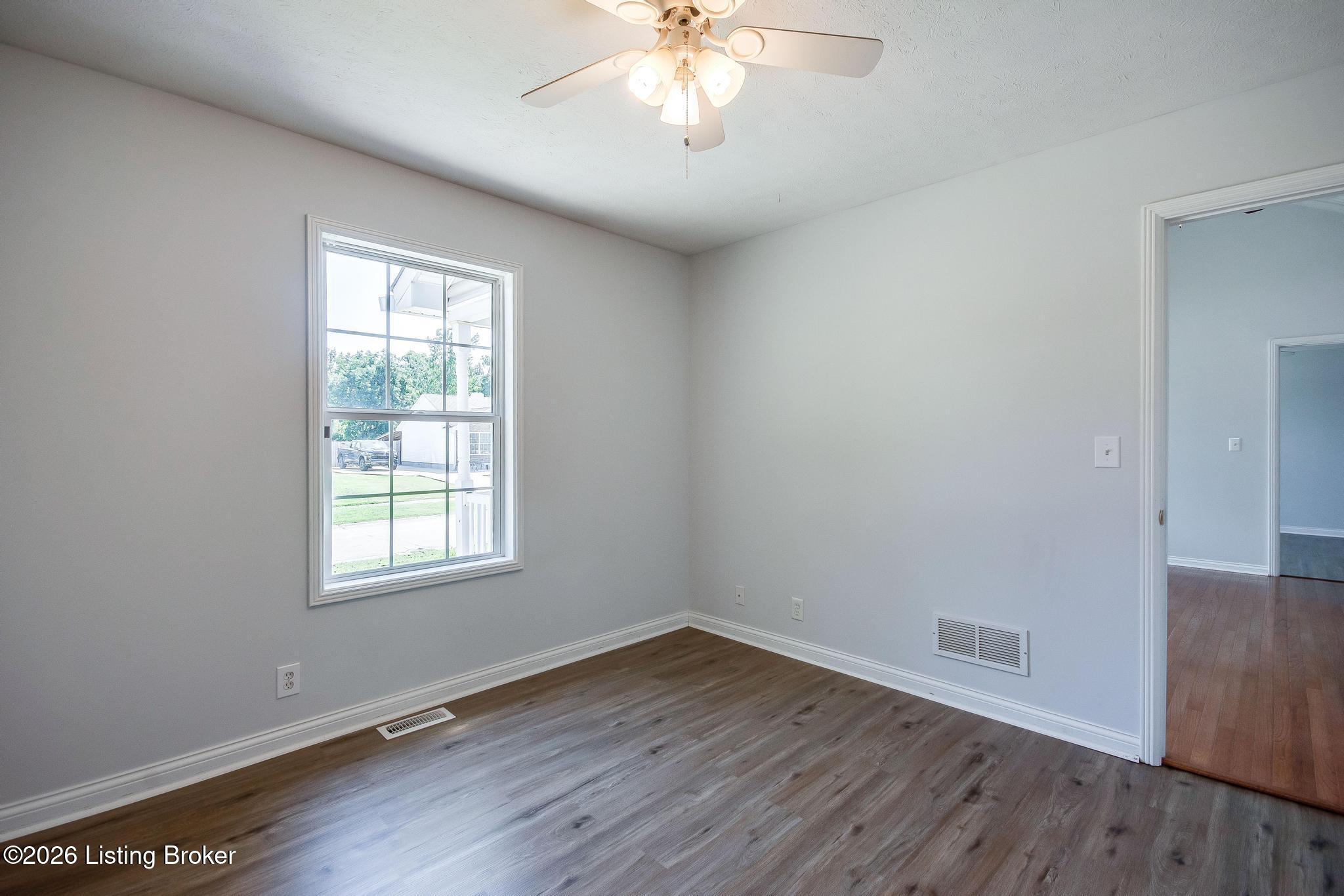 633 River Oaks Dr Property Photo 29