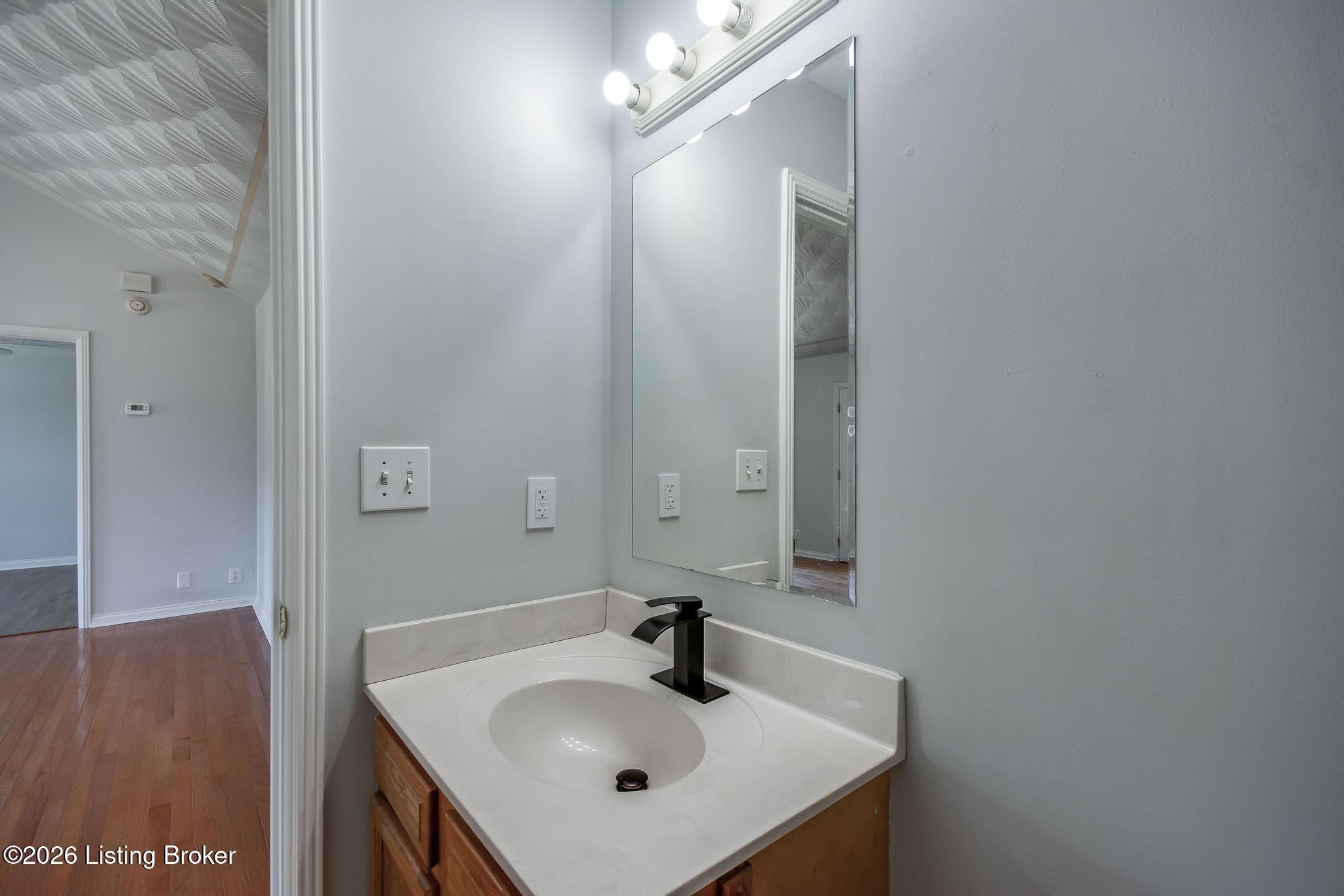 633 River Oaks Dr Property Photo 32