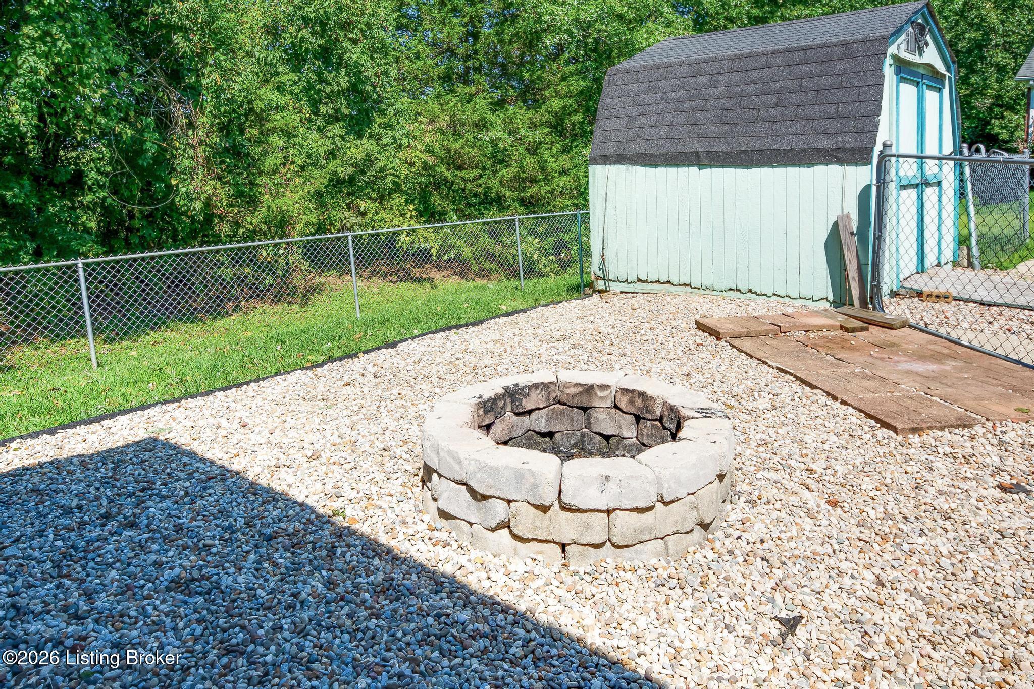 633 River Oaks Dr Property Photo 47