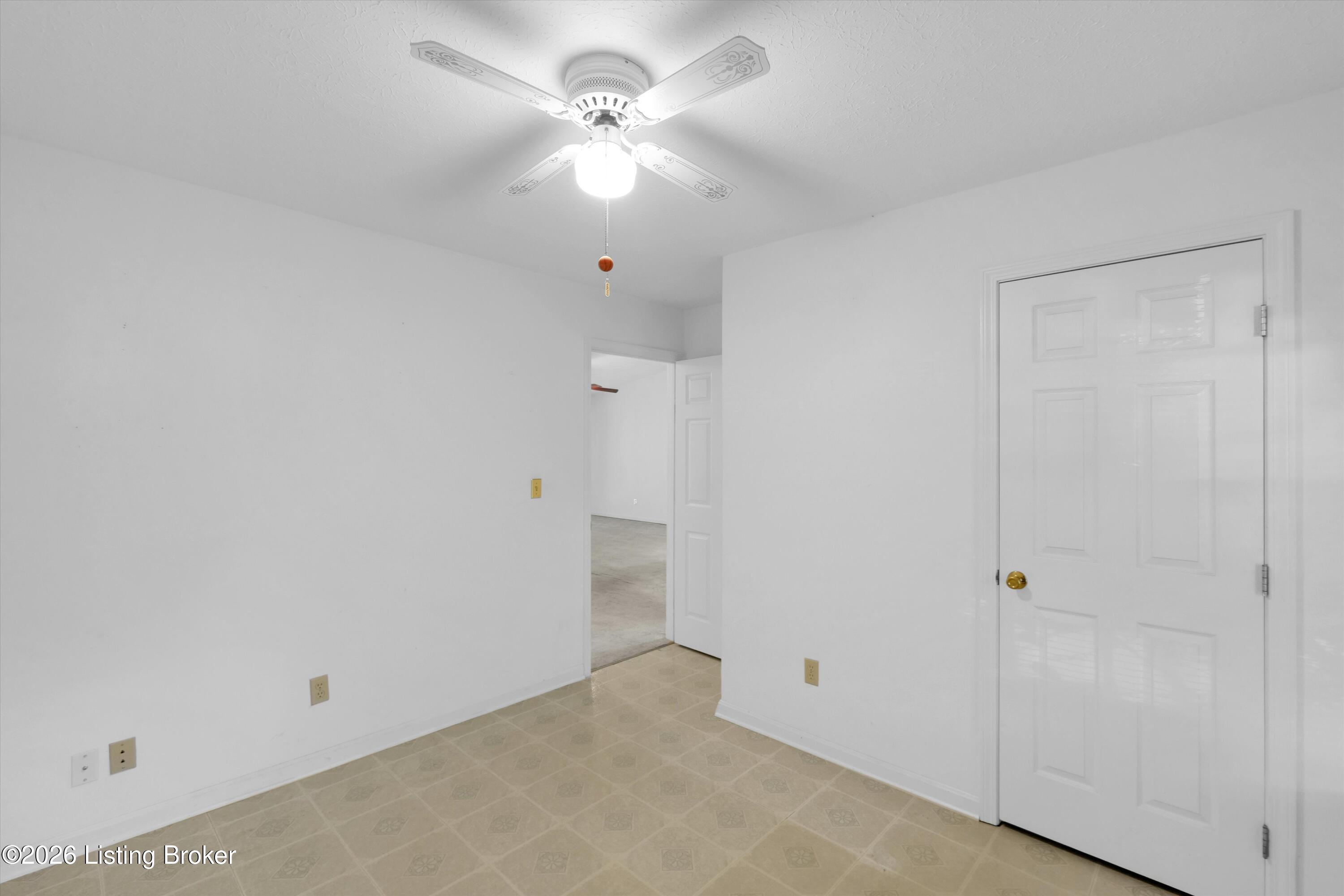 185 Beechtree Ln Property Photo 19