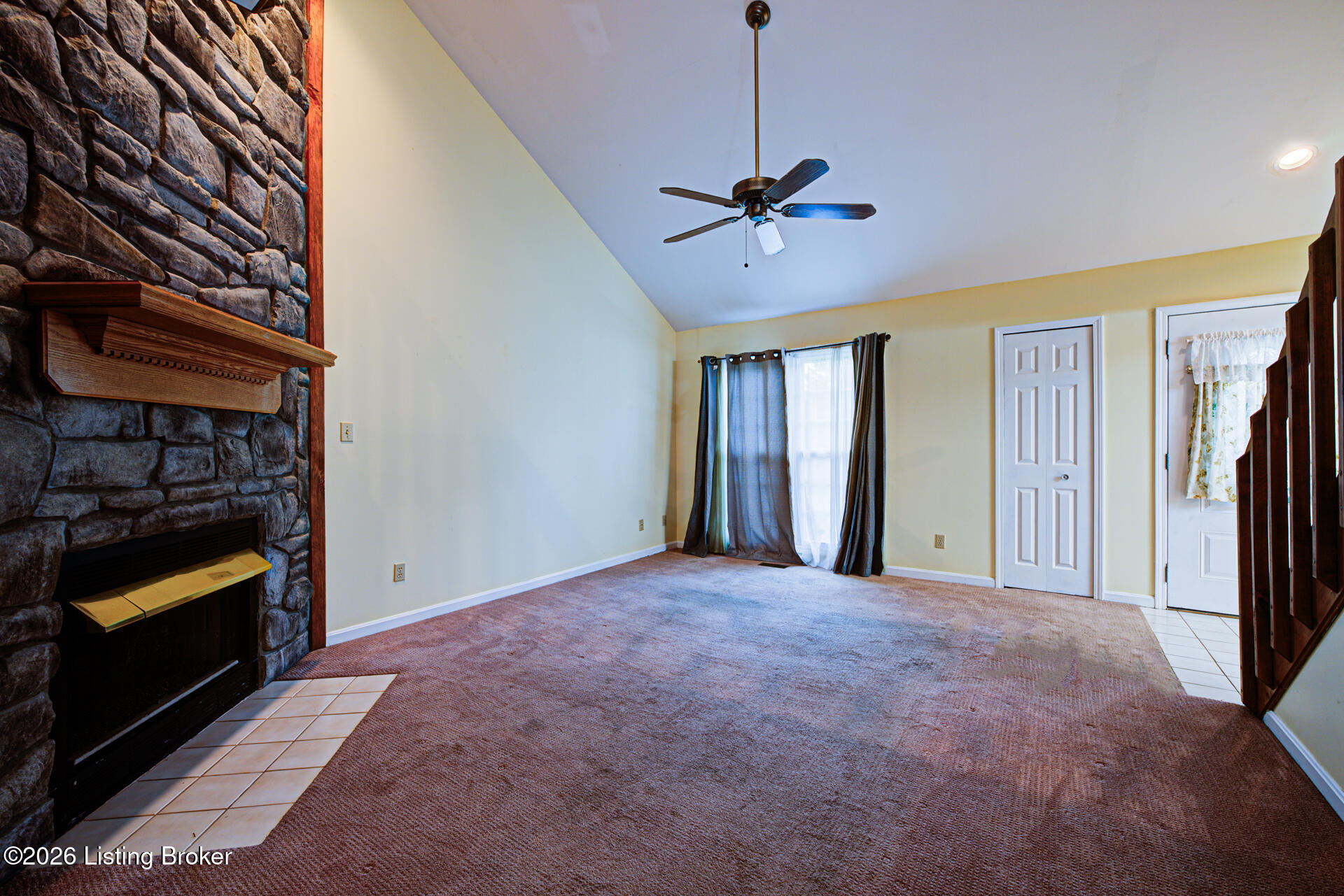 6500 Five Forks Dr Property Photo 7