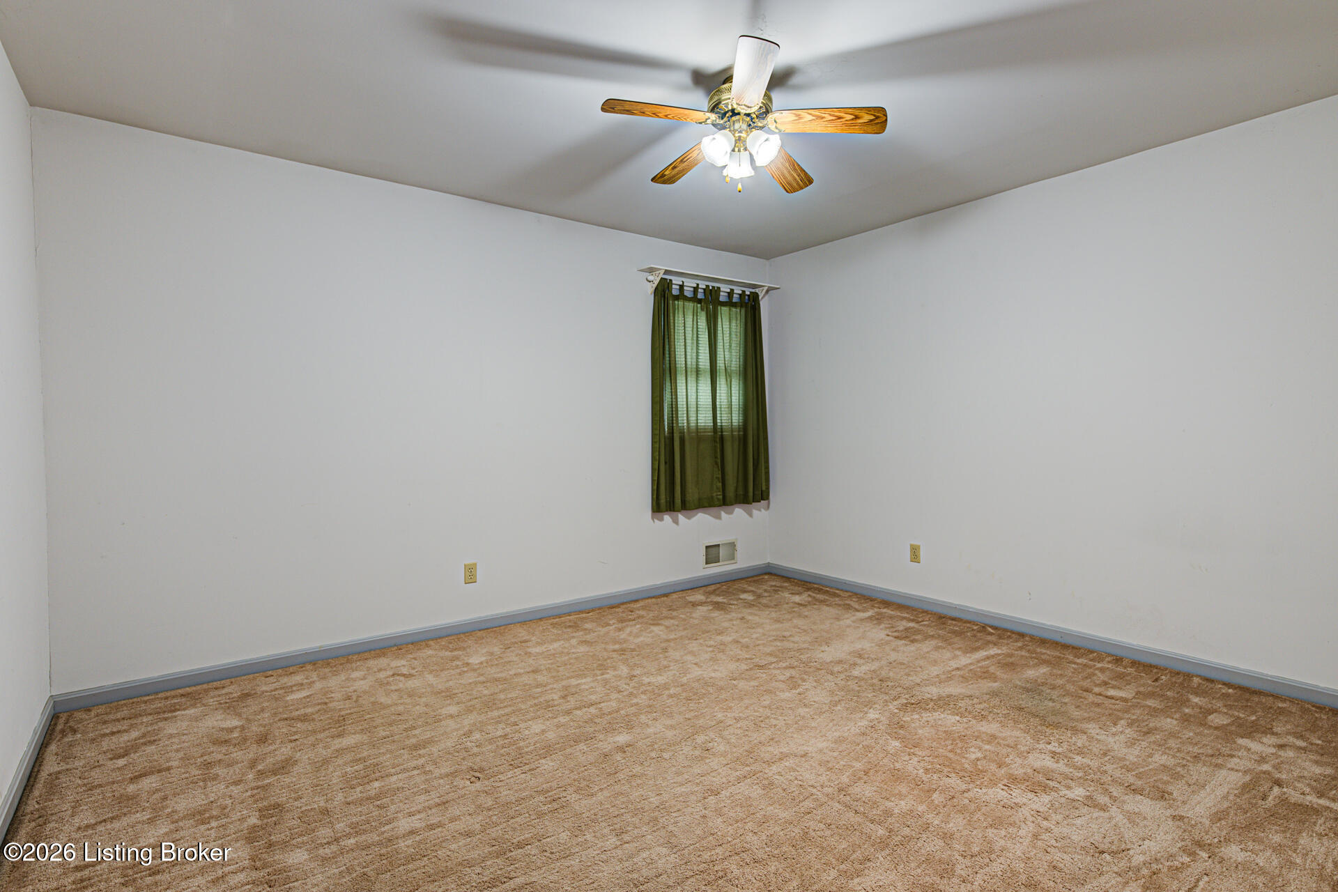 6500 Five Forks Dr Property Photo 24
