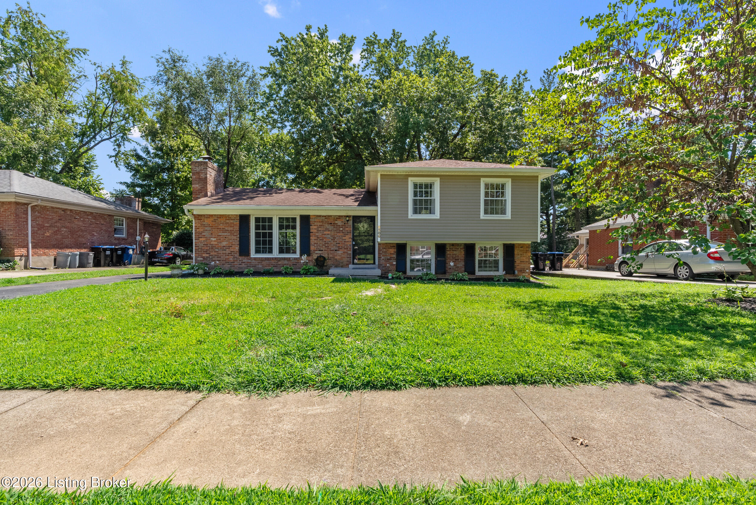 9306 Trentham Ln Property Photo 1