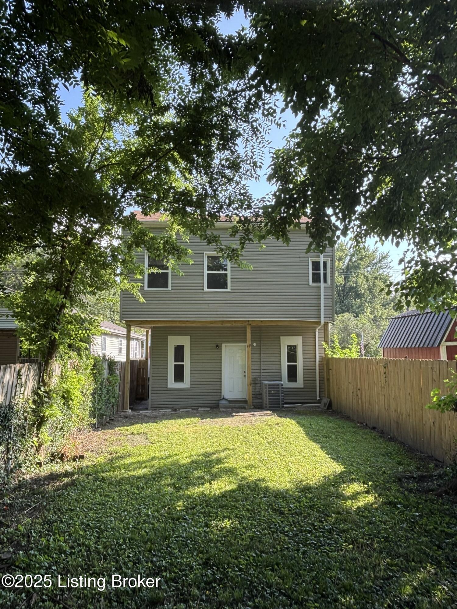 2417 Bank St Property Photo 43