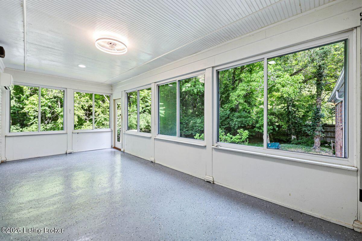 1904 Charbdin Pl Property Photo 7