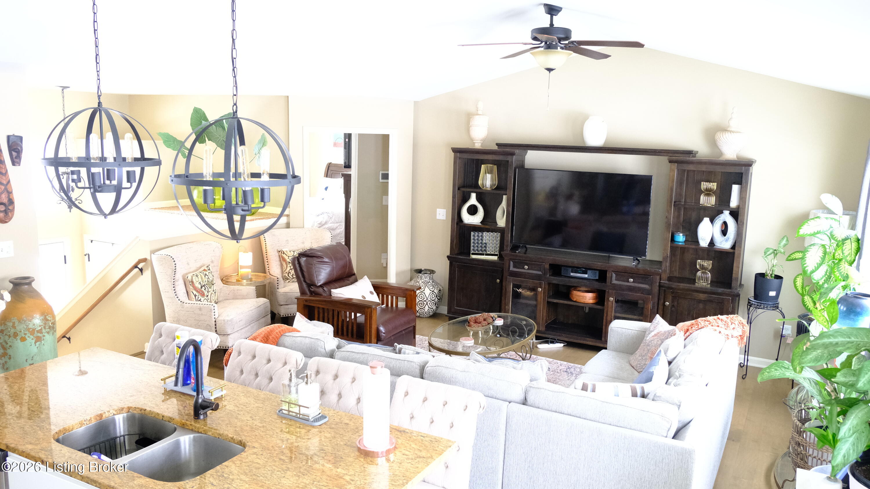 402 Lambrusco Way Property Photo 2