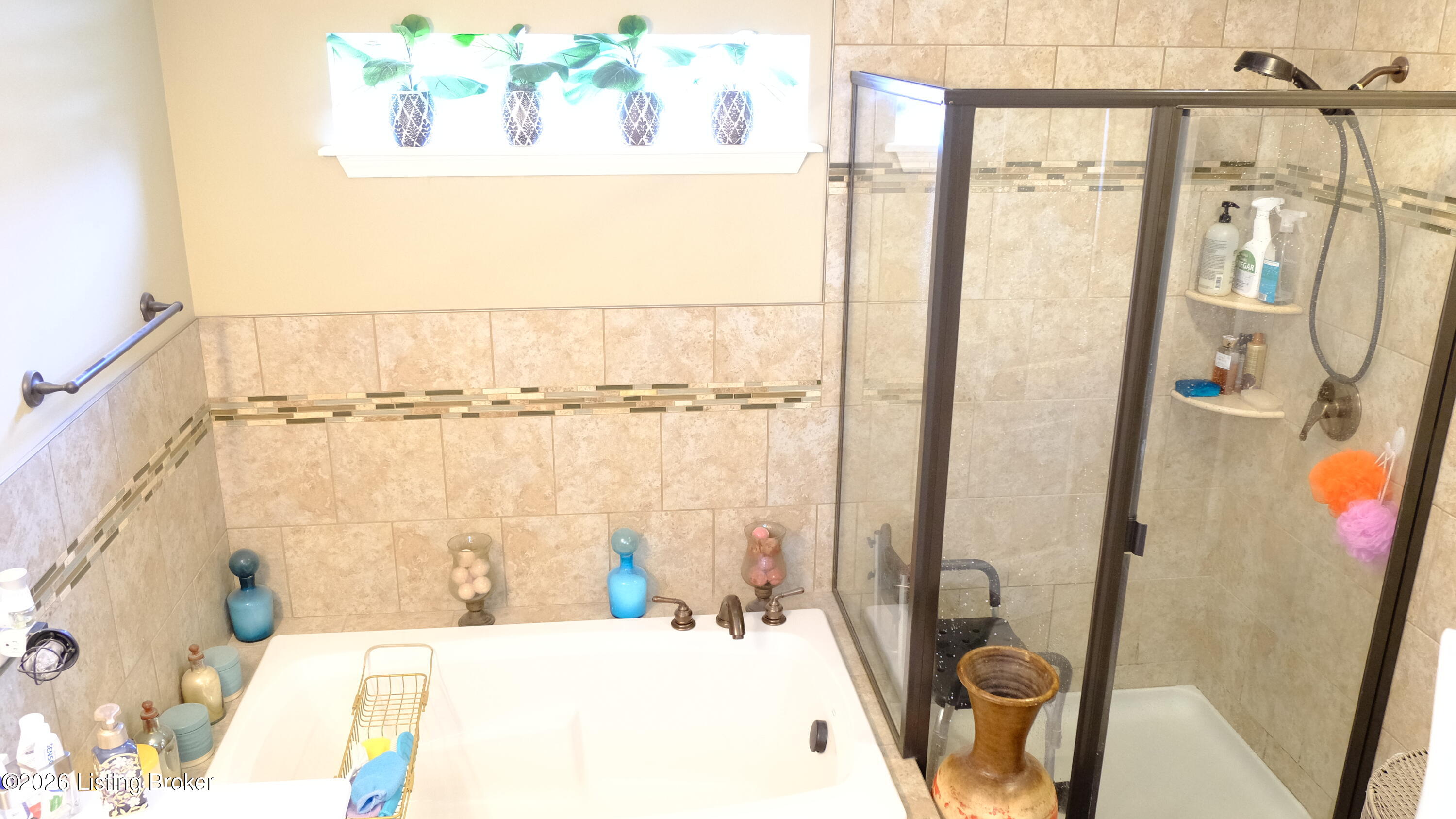 402 Lambrusco Way Property Photo 12