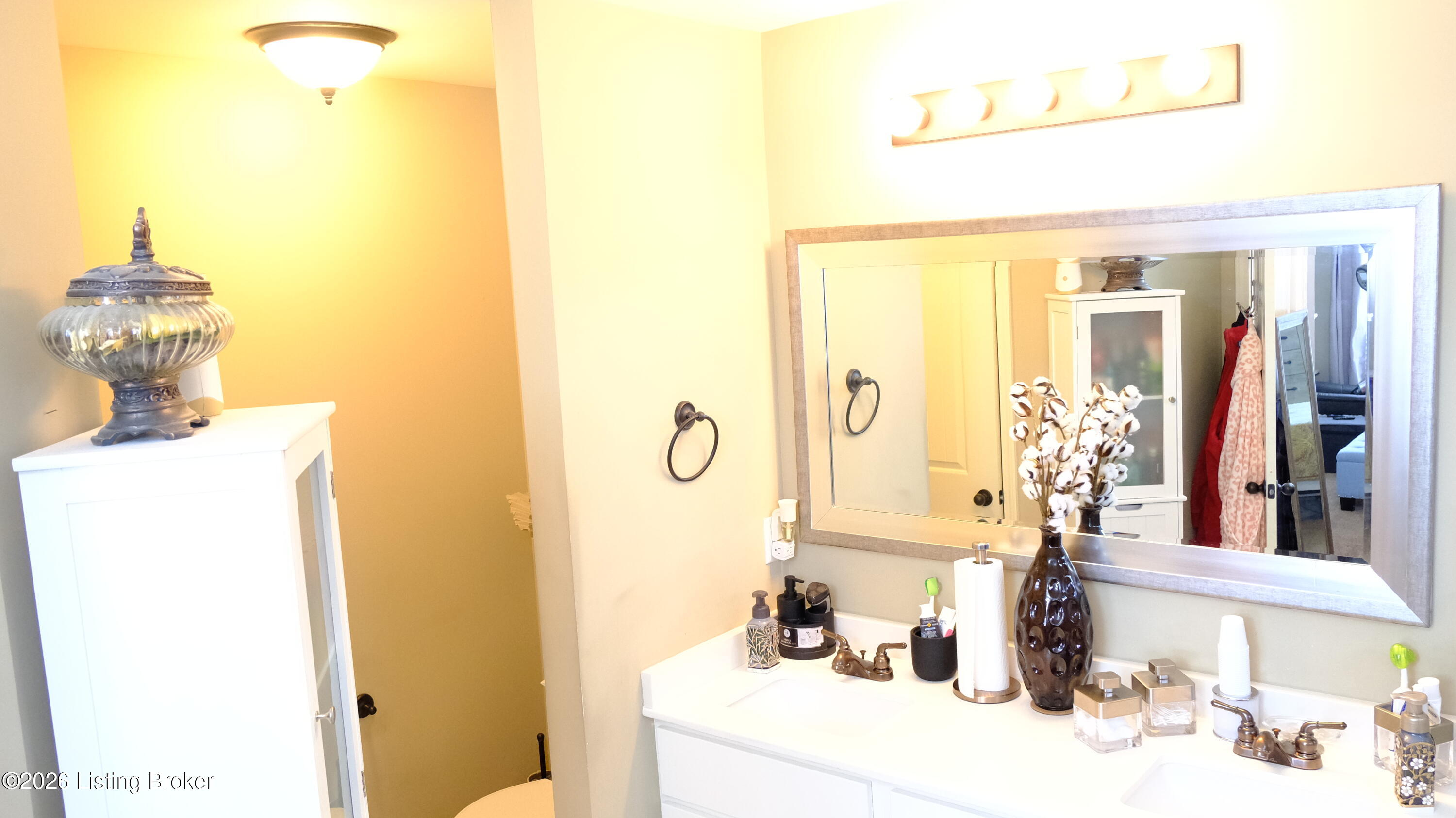 402 Lambrusco Way Property Photo 13