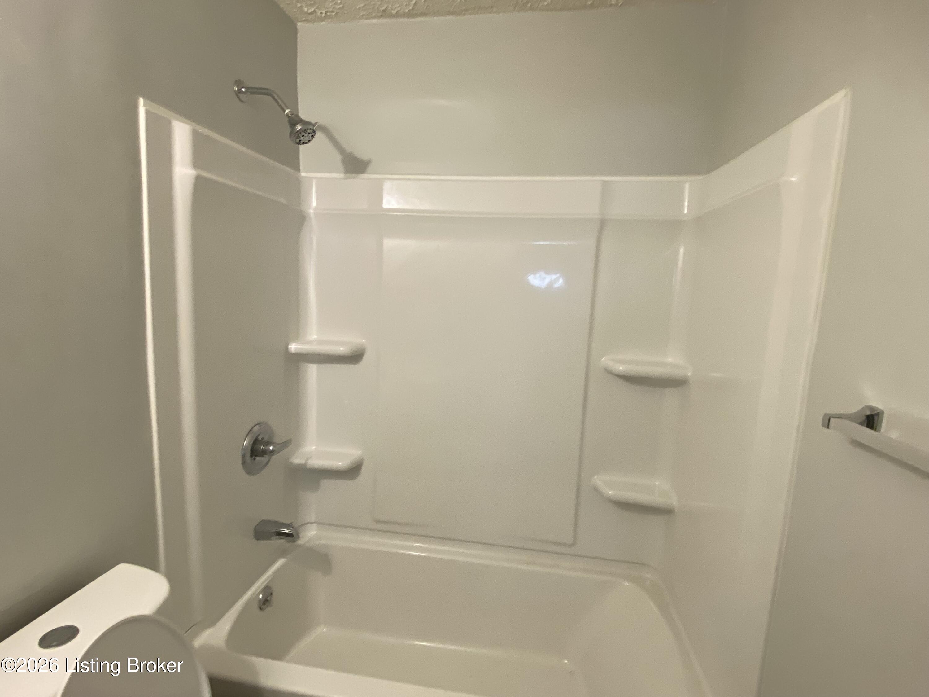 1940 S 28th St Property Photo 15