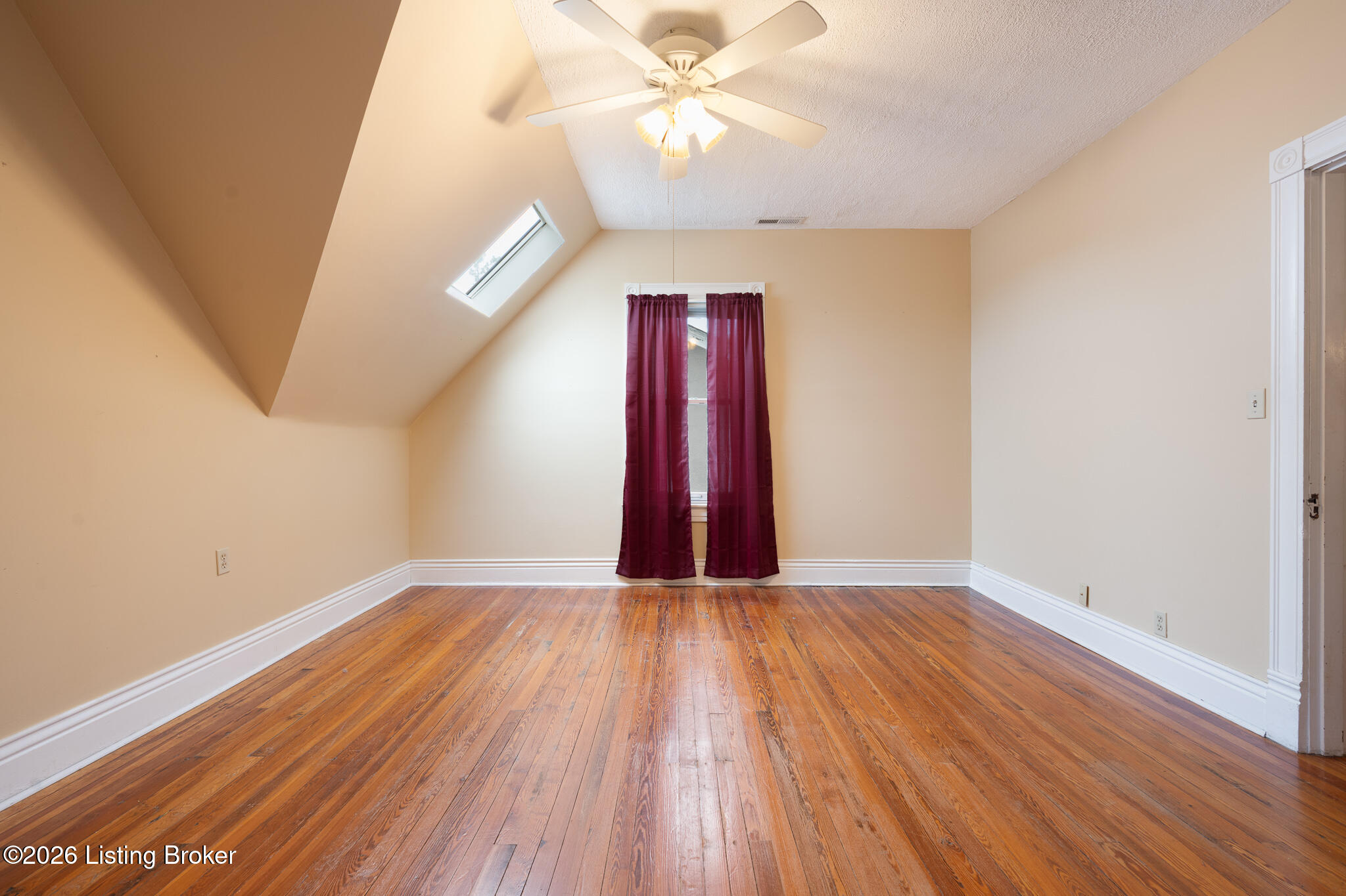 1919 Deerwood Ave Property Photo 29