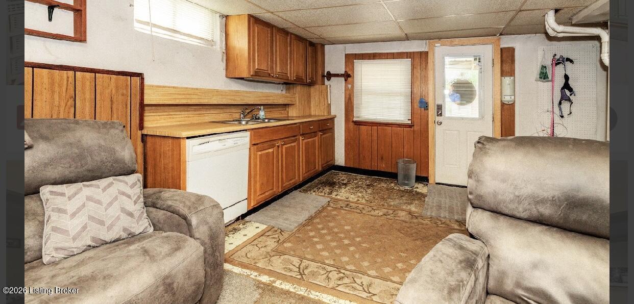1082 Forrest View Dr Property Photo 17