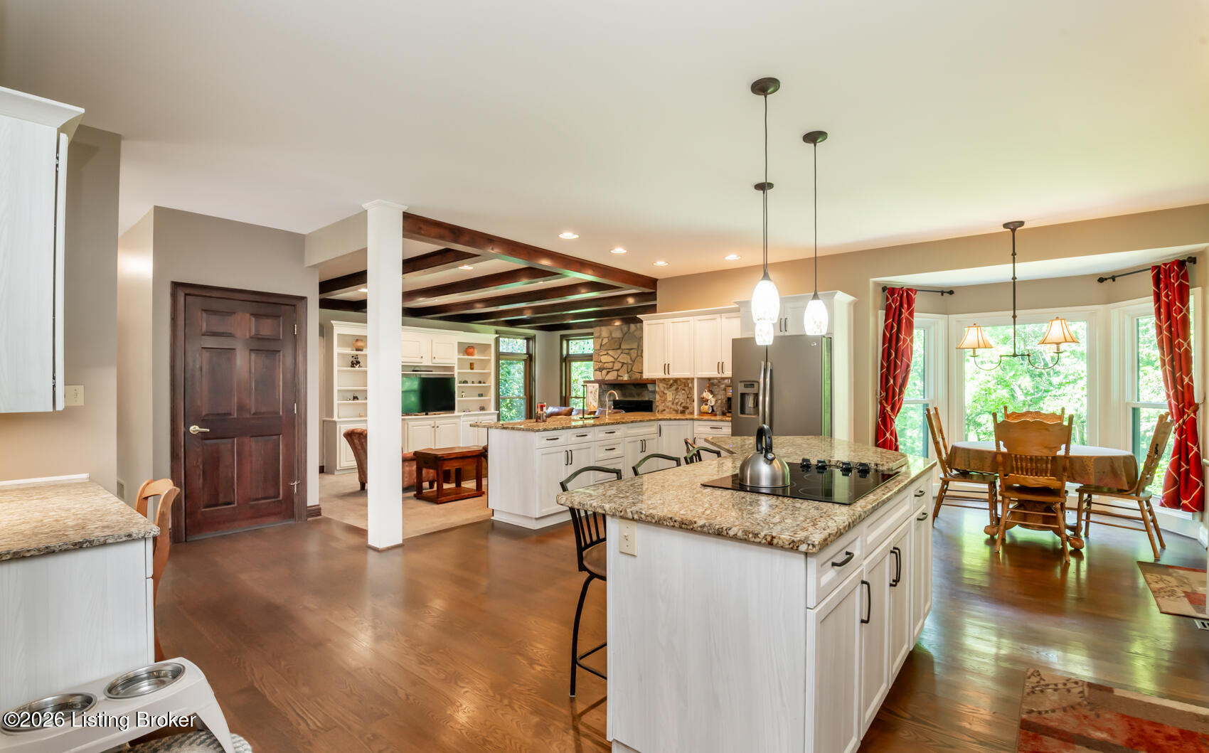 13018 Surrey Rd Property Photo 10