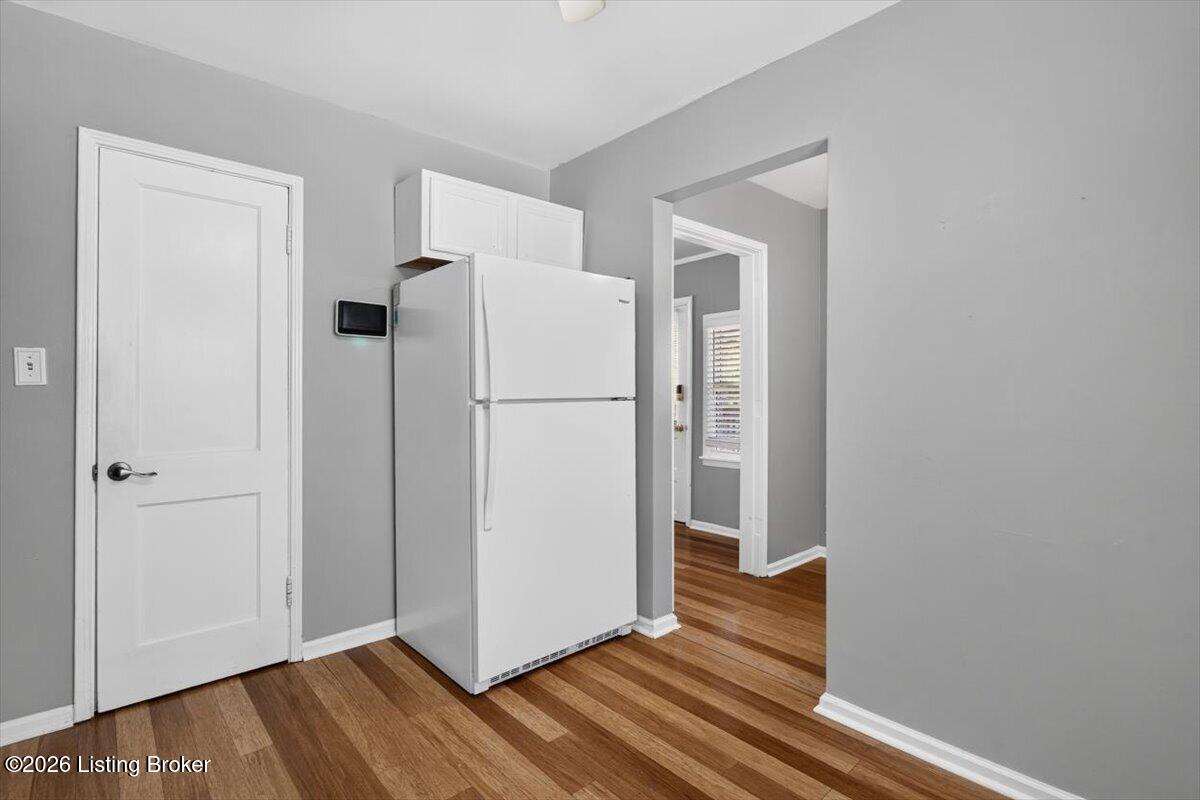 4401 Gatewood Ave Property Photo 11