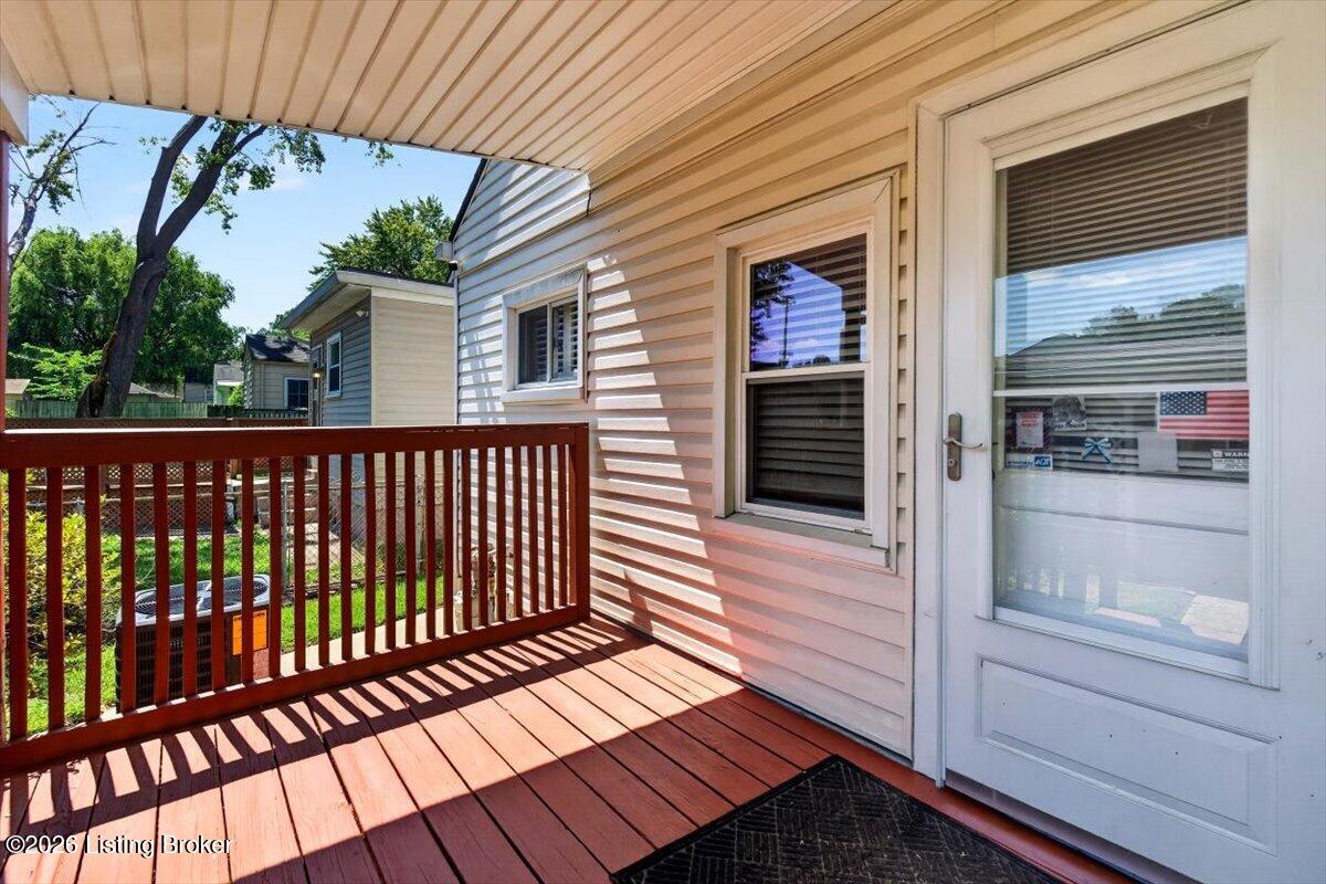 4401 Gatewood Ave Property Photo 26