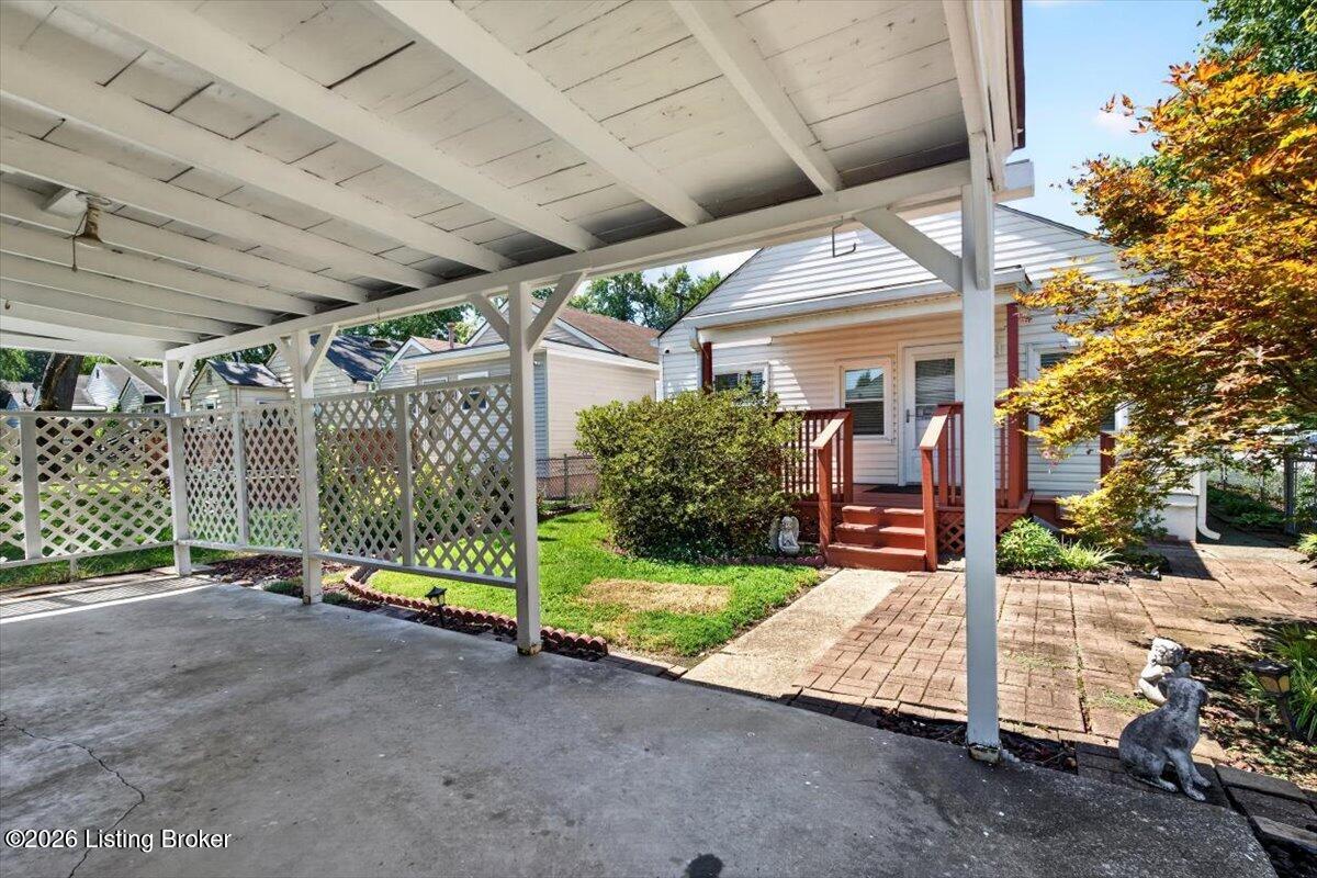 4401 Gatewood Ave Property Photo 30