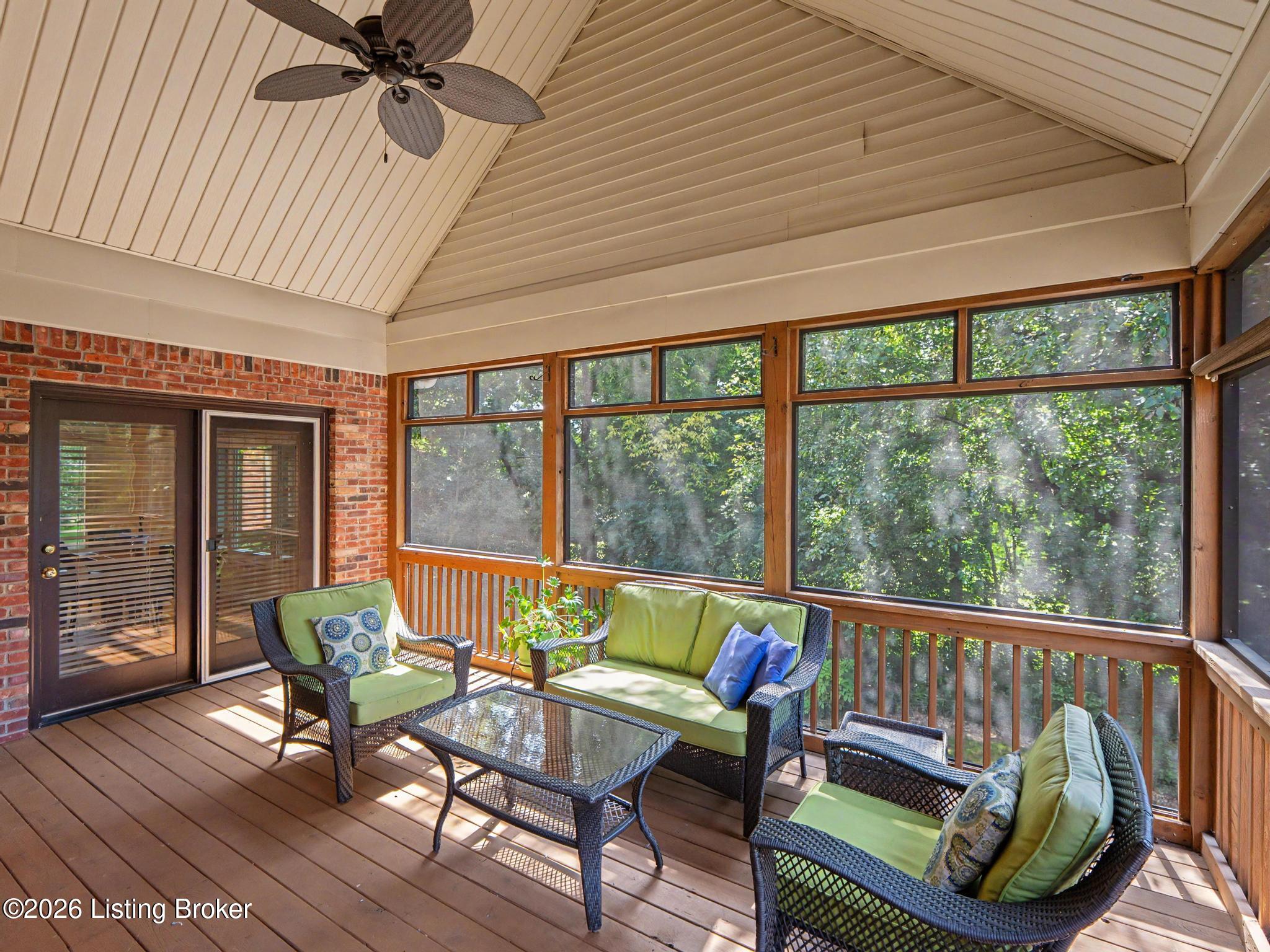 1112 Bentwood Place Ct Property Photo 16