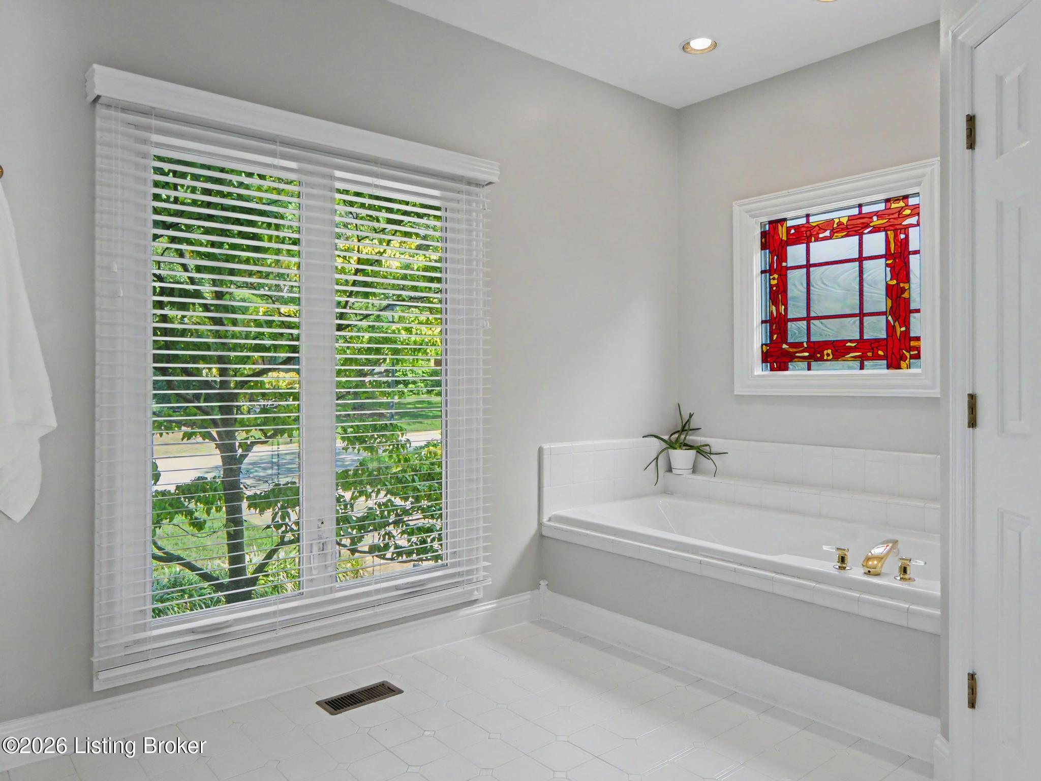 1112 Bentwood Place Ct Property Photo 21