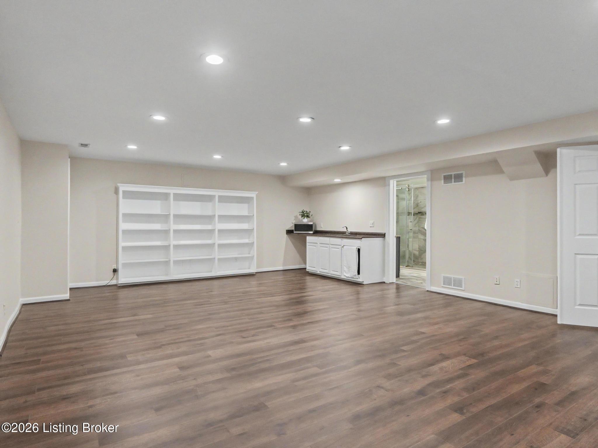 1112 Bentwood Place Ct Property Photo 34