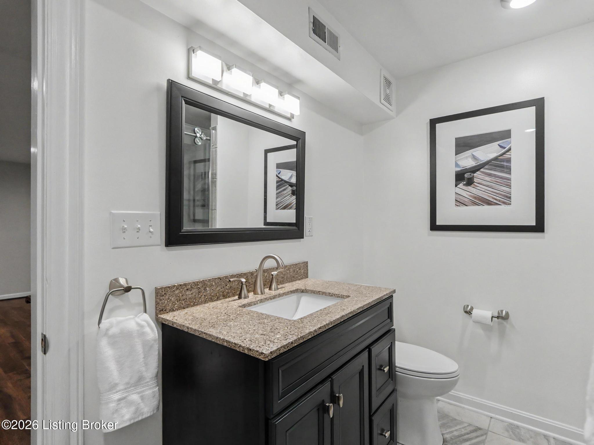 1112 Bentwood Place Ct Property Photo 35