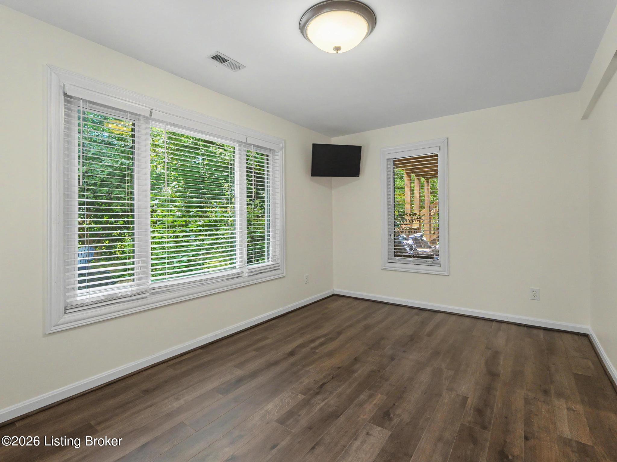 1112 Bentwood Place Ct Property Photo 40