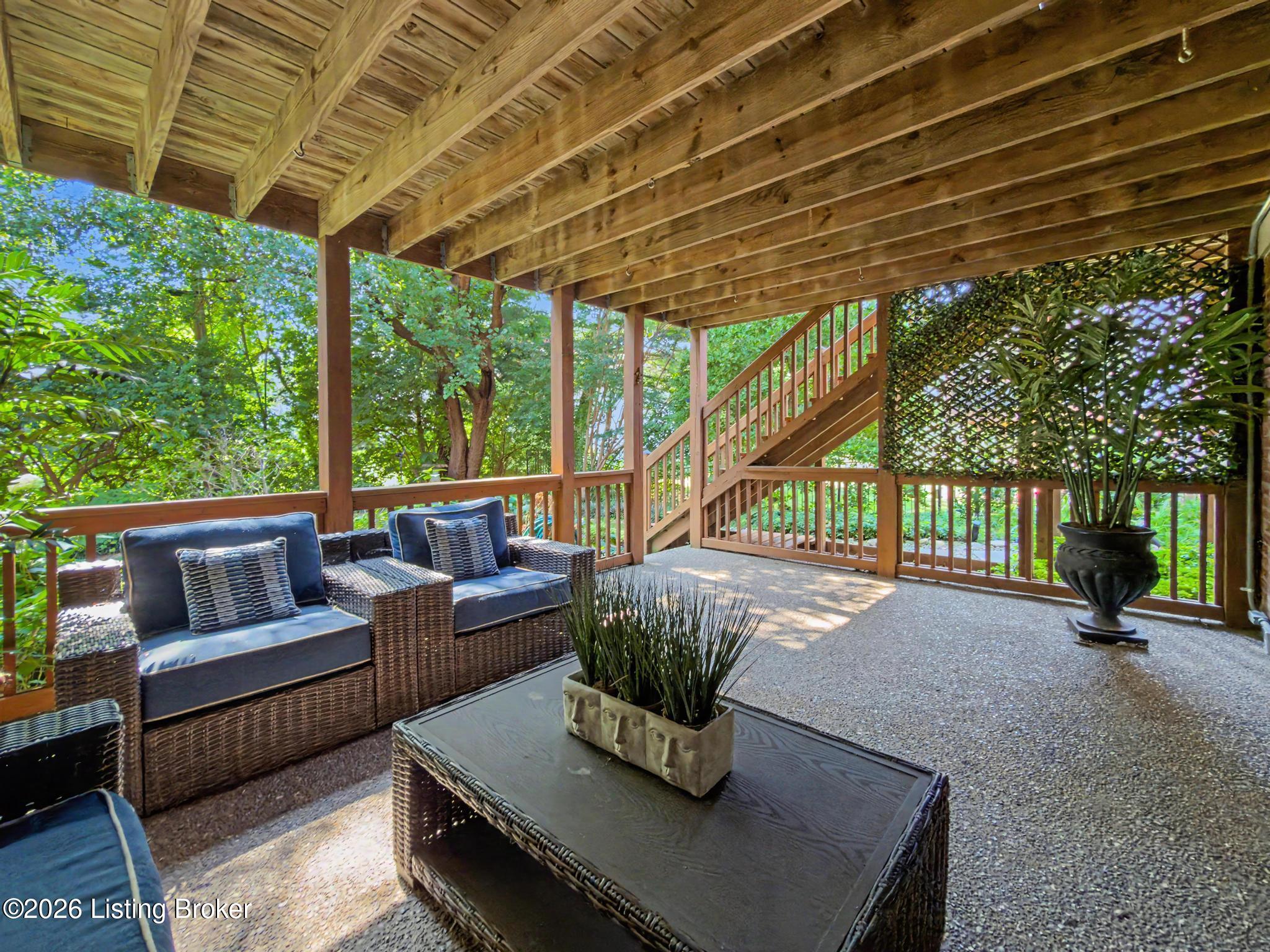 1112 Bentwood Place Ct Property Photo 42
