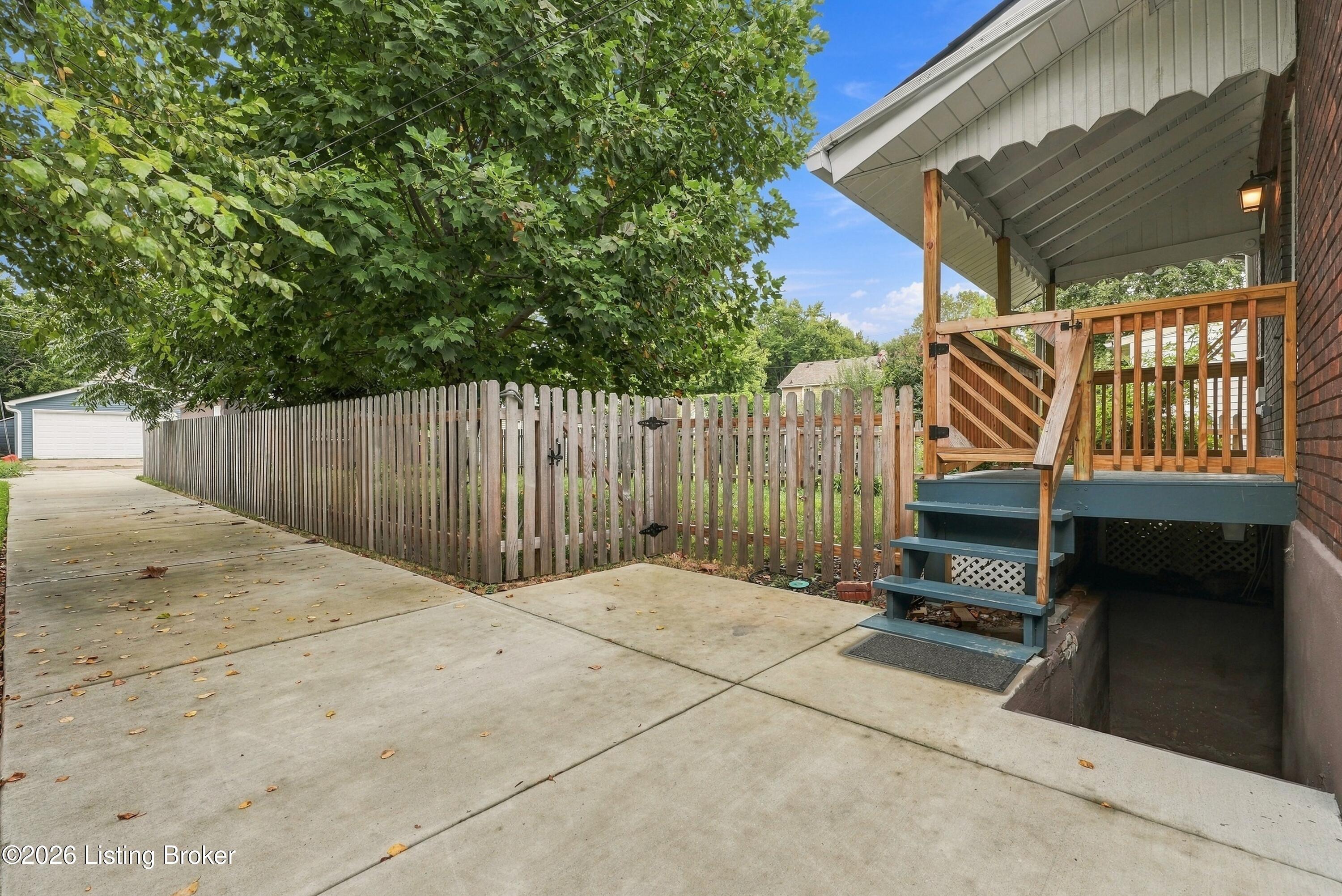 2219 Weber Ave Property Photo 53