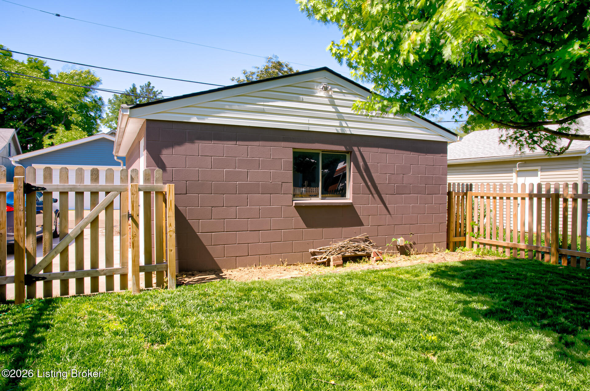 2219 Weber Ave Property Photo 57