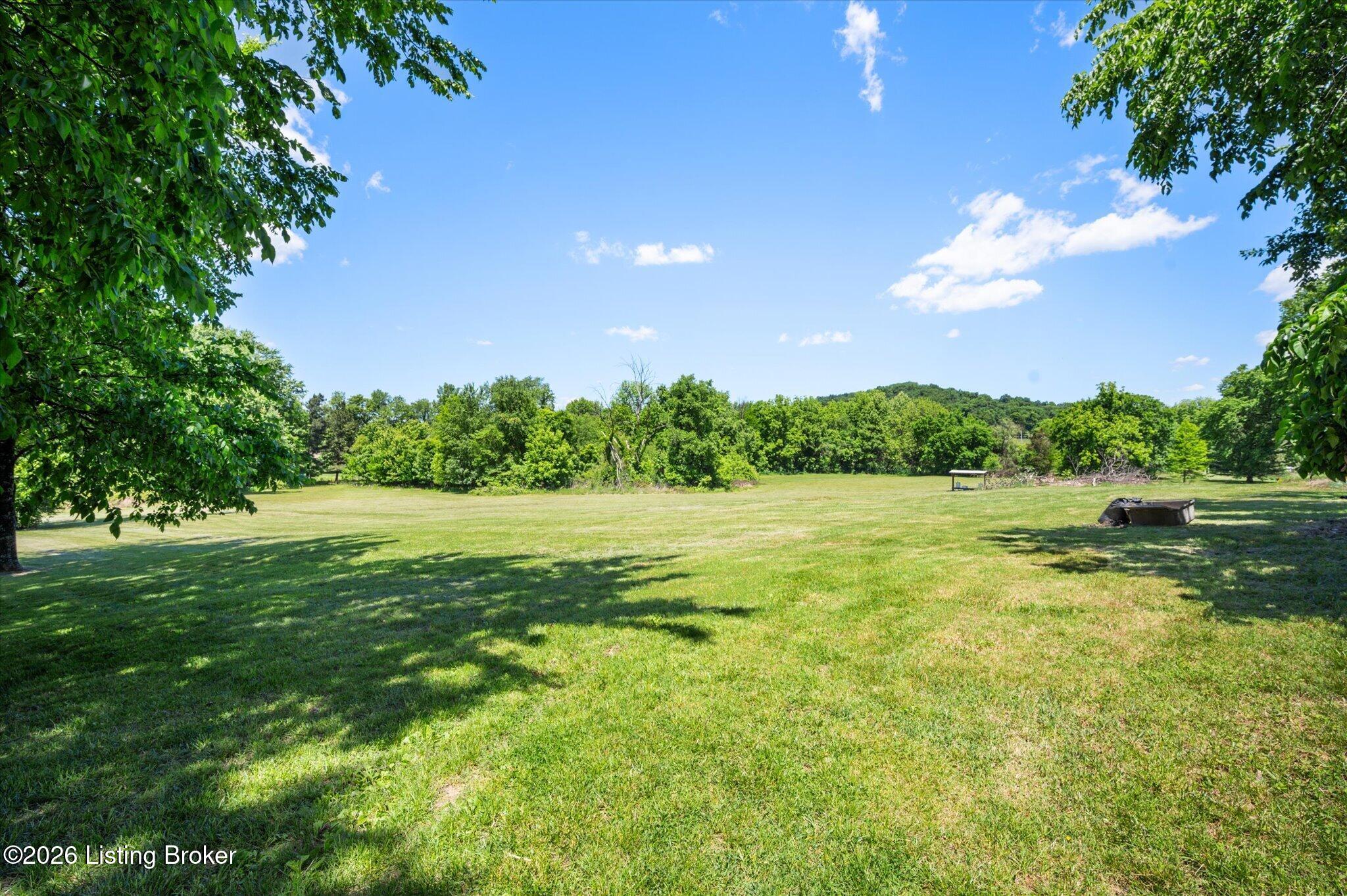 243 Kool Springs Dr Property Photo 6