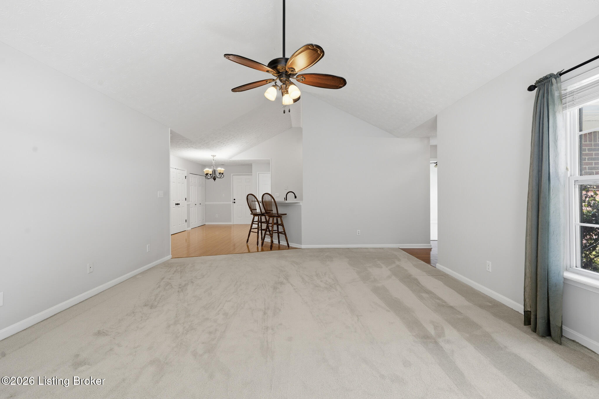 10231 Pine Glen Cir Property Photo 13
