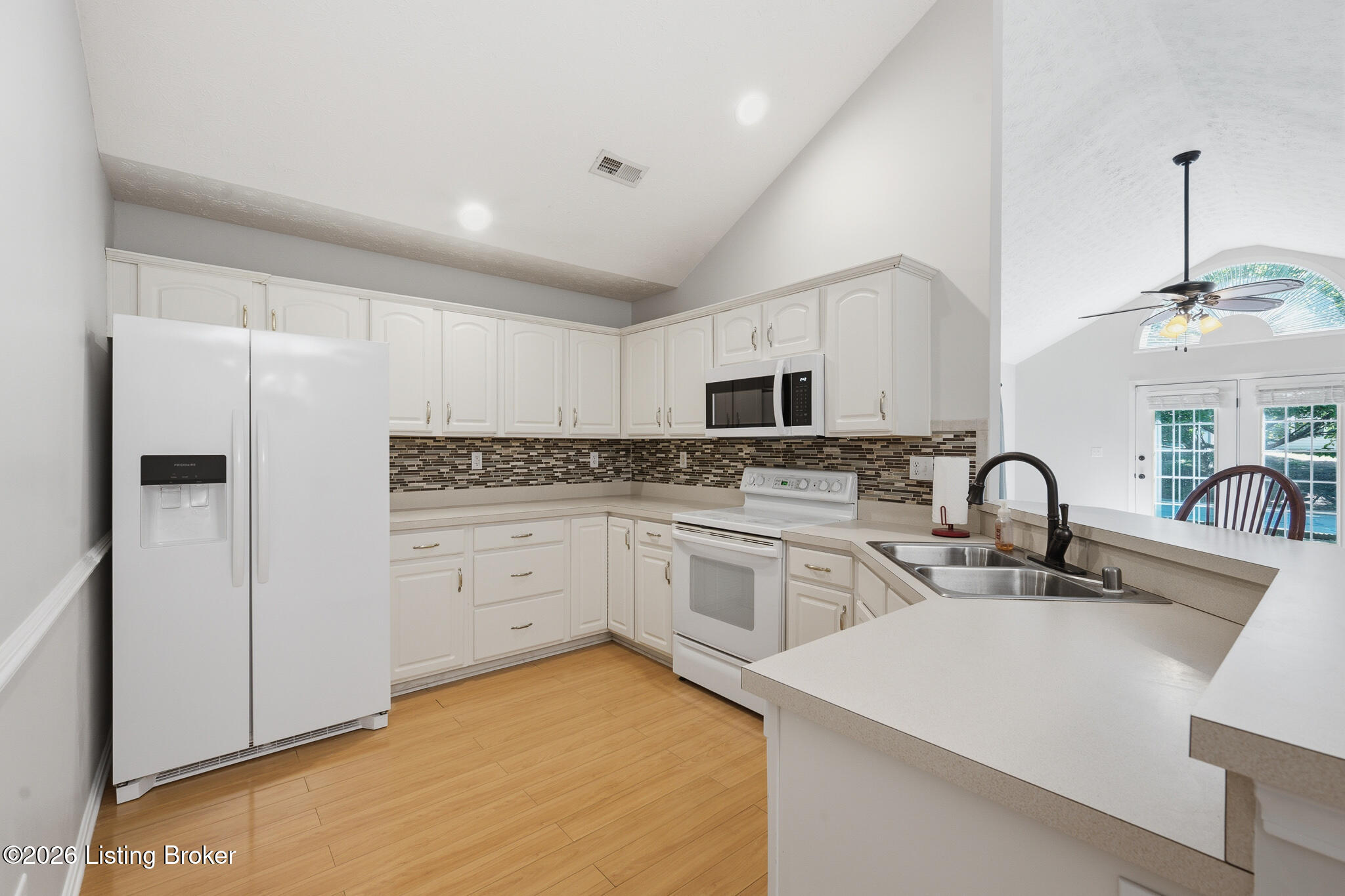 10231 Pine Glen Cir Property Photo 16