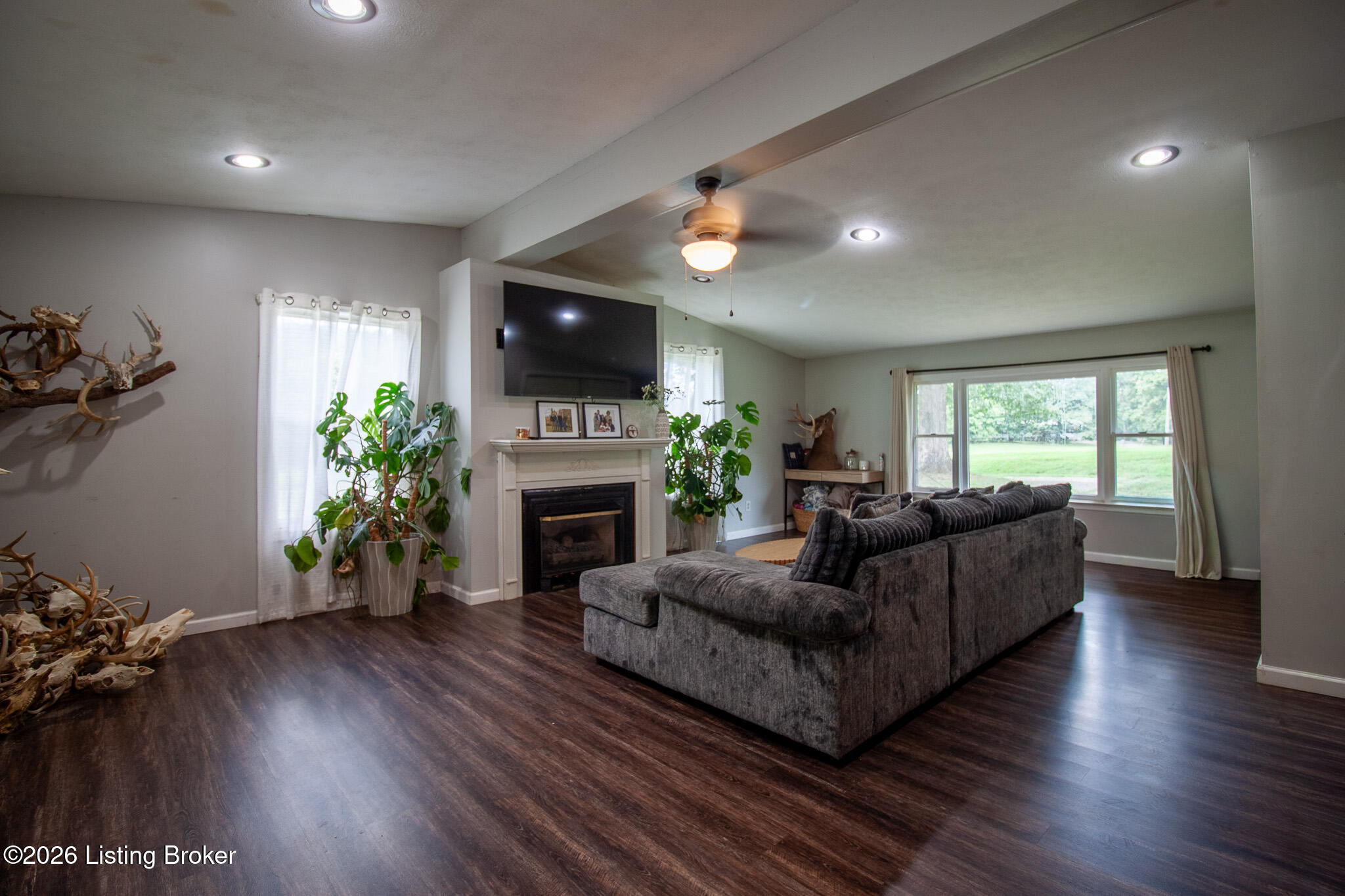 49 Young Way Property Photo 29