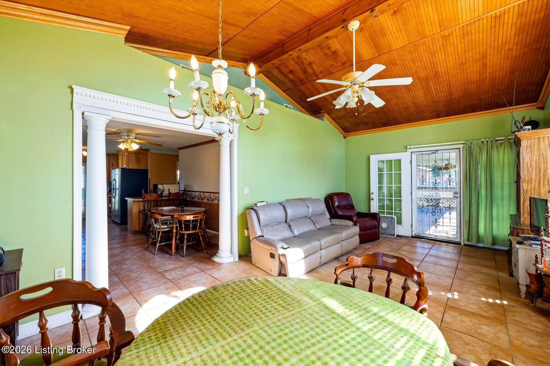 408 Hillcreek Rd Property Photo 14