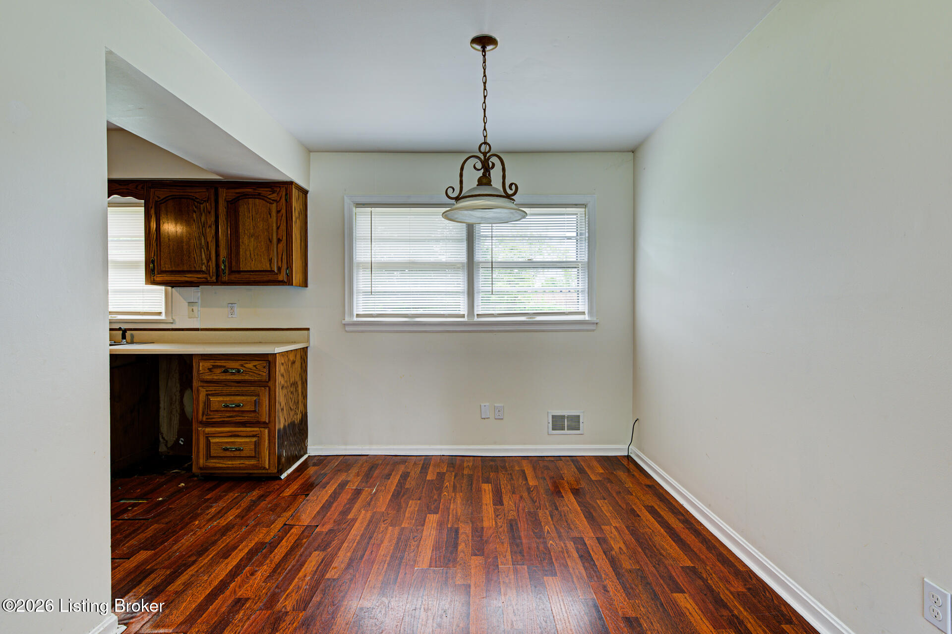 6018 Bay Pine Dr Property Photo 9