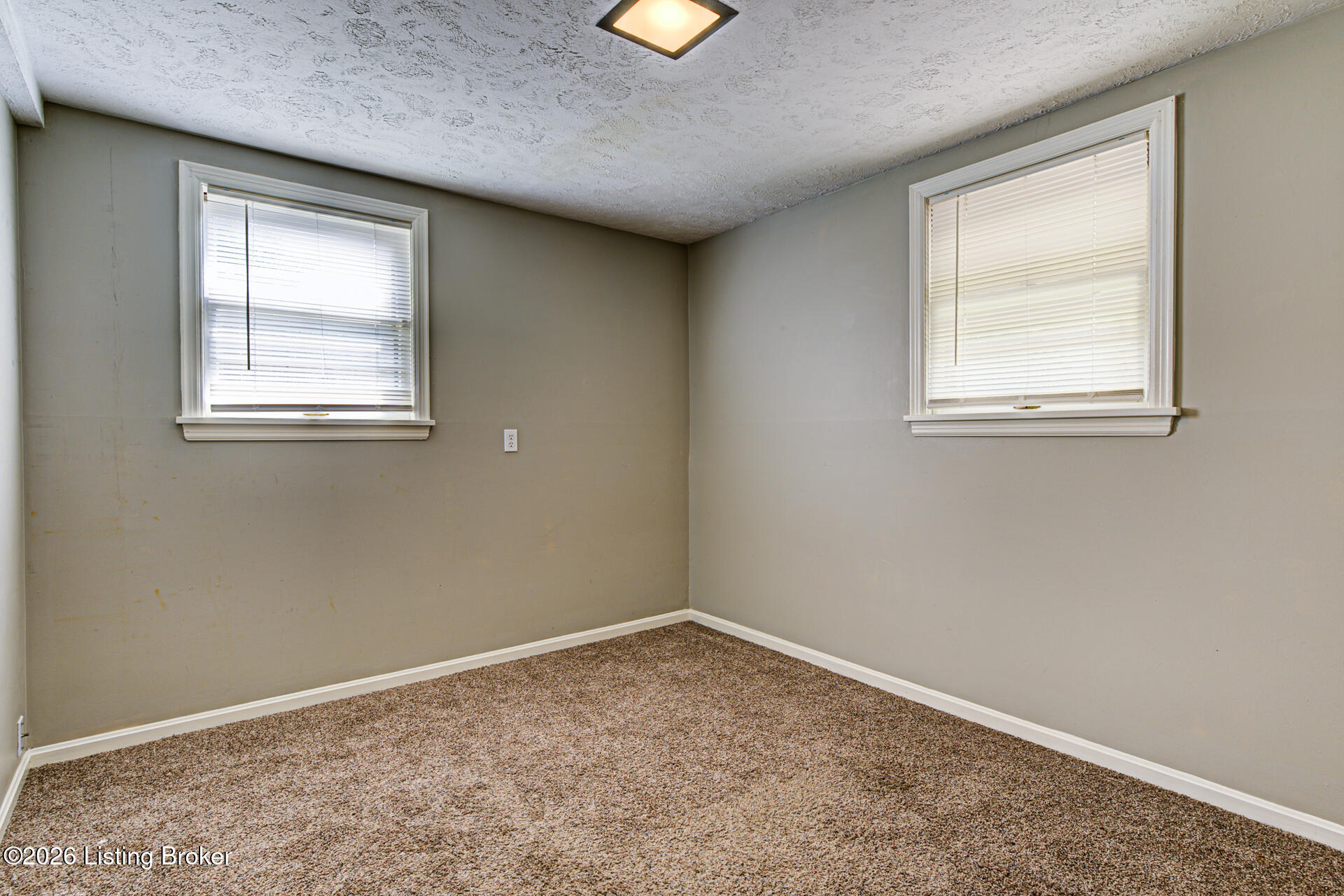 6018 Bay Pine Dr Property Photo 25