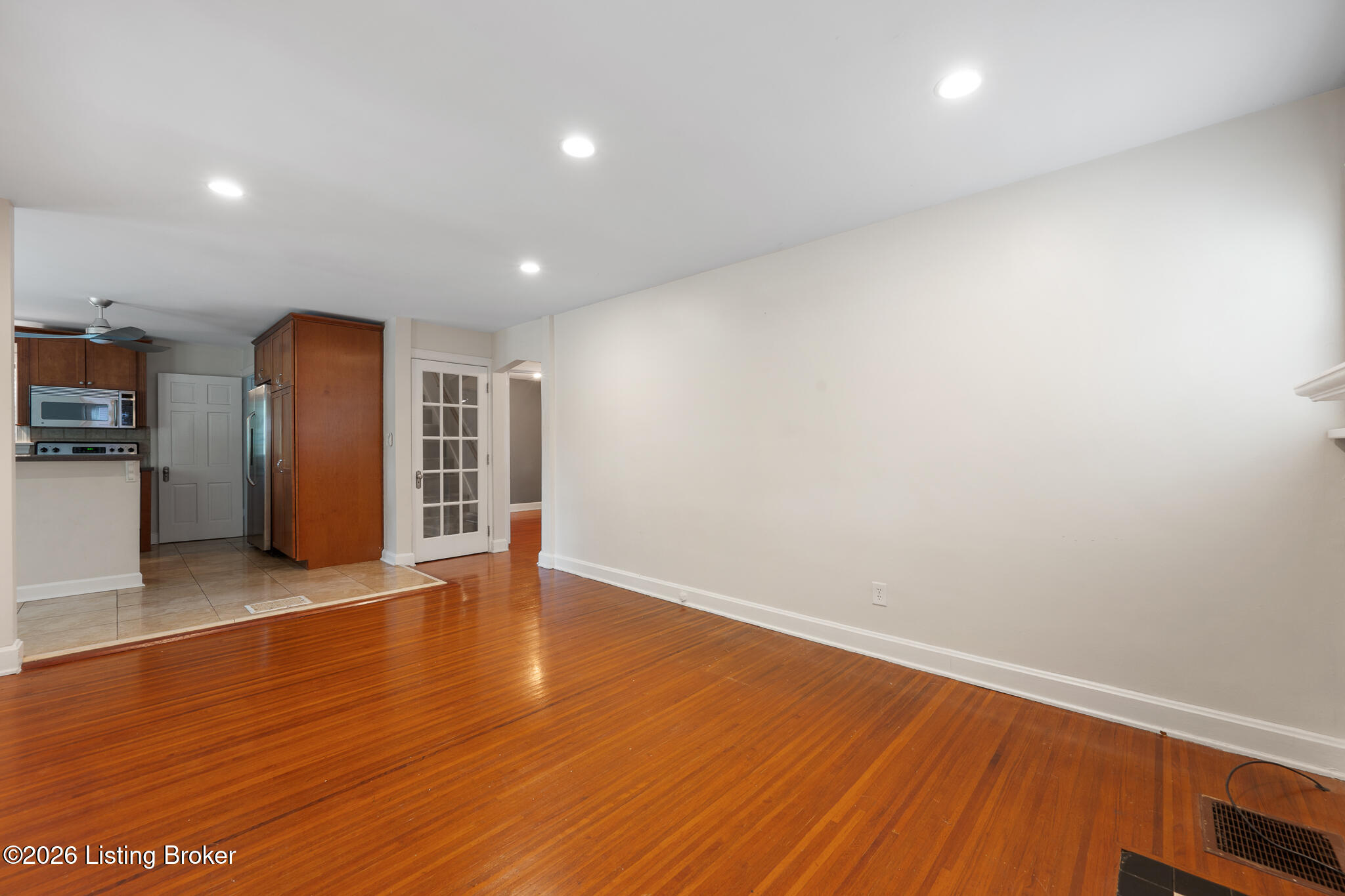 407 Macon Ave Property Photo 5
