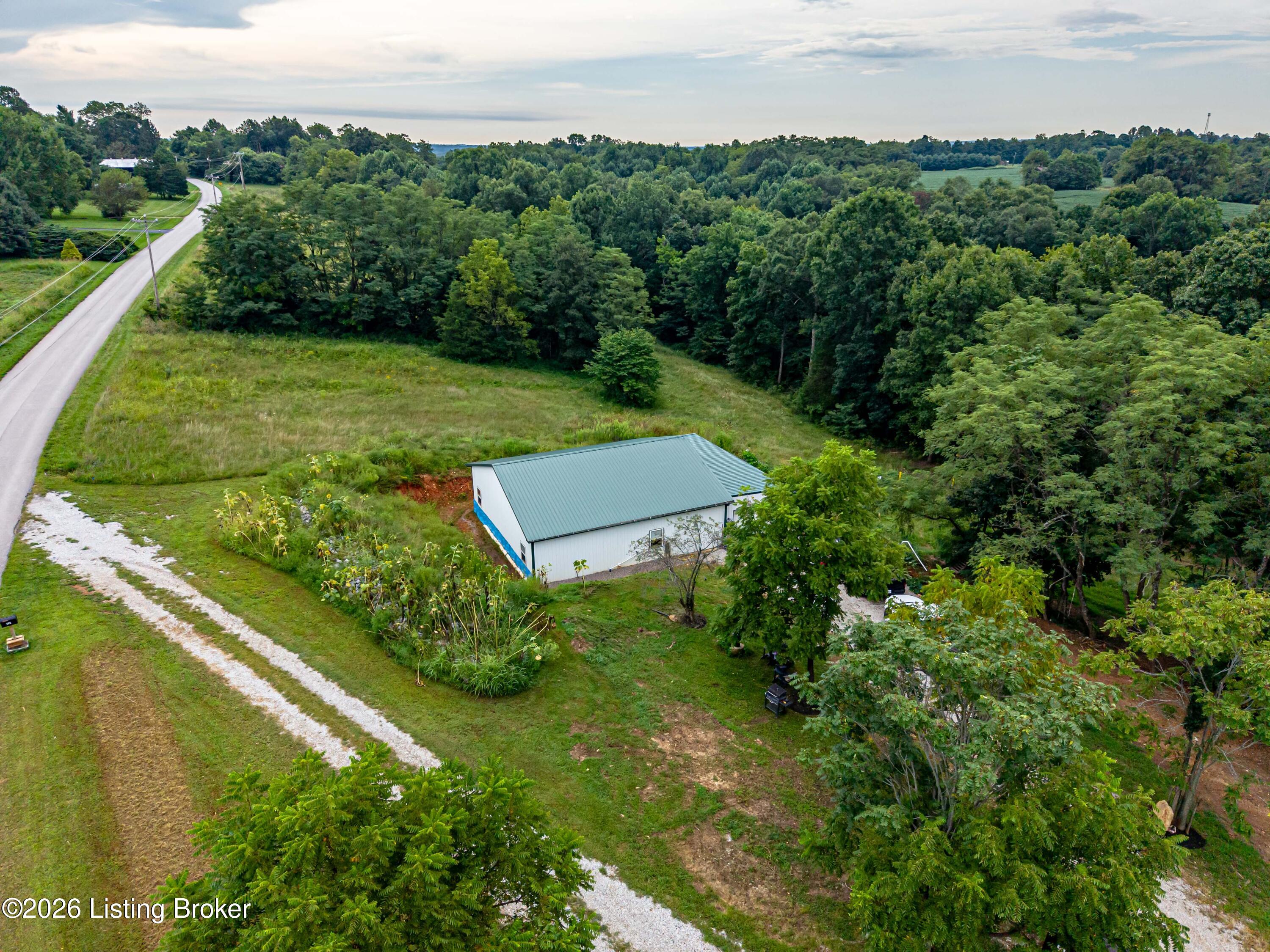295 Bray Ridge Rd Property Photo 8