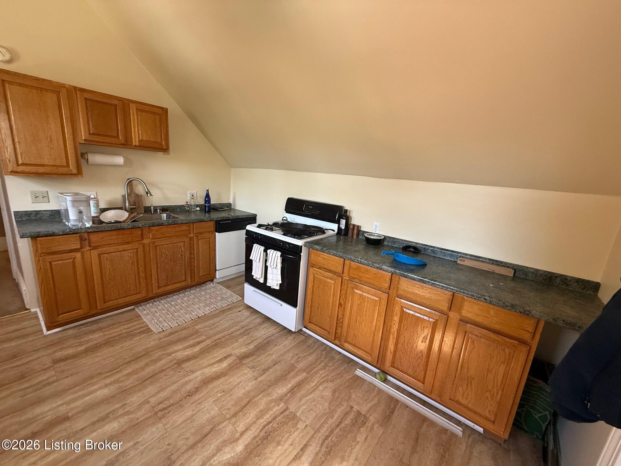 1321 S 1st St Property Photo 37
