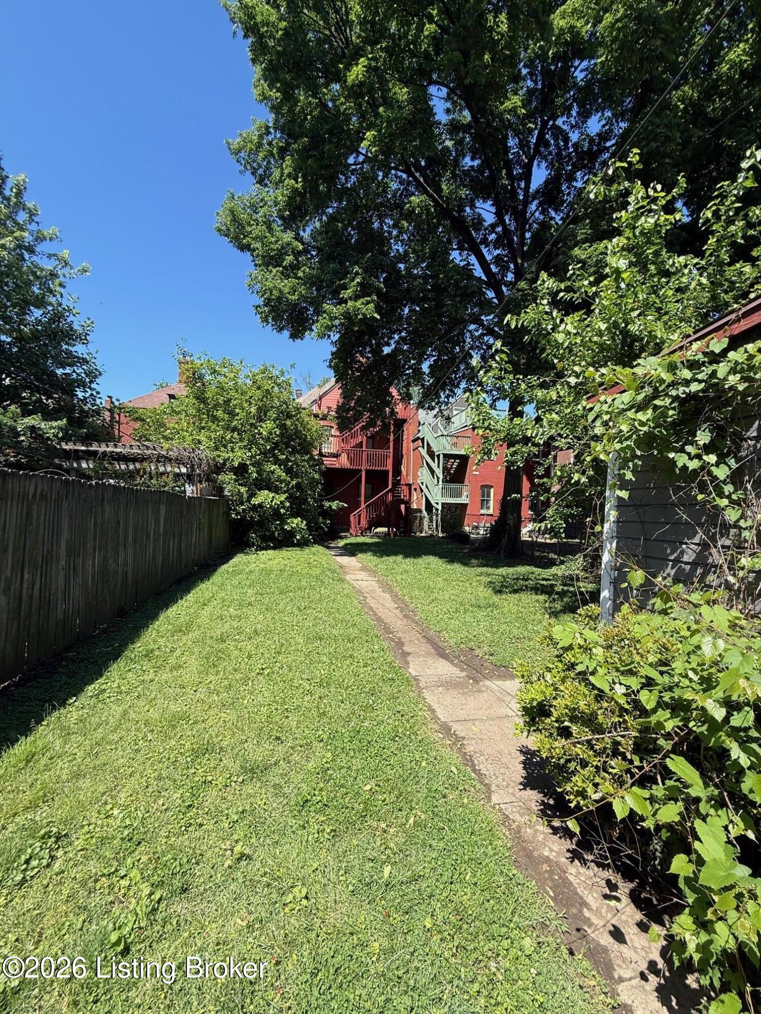 1321 S 1st St Property Photo 52