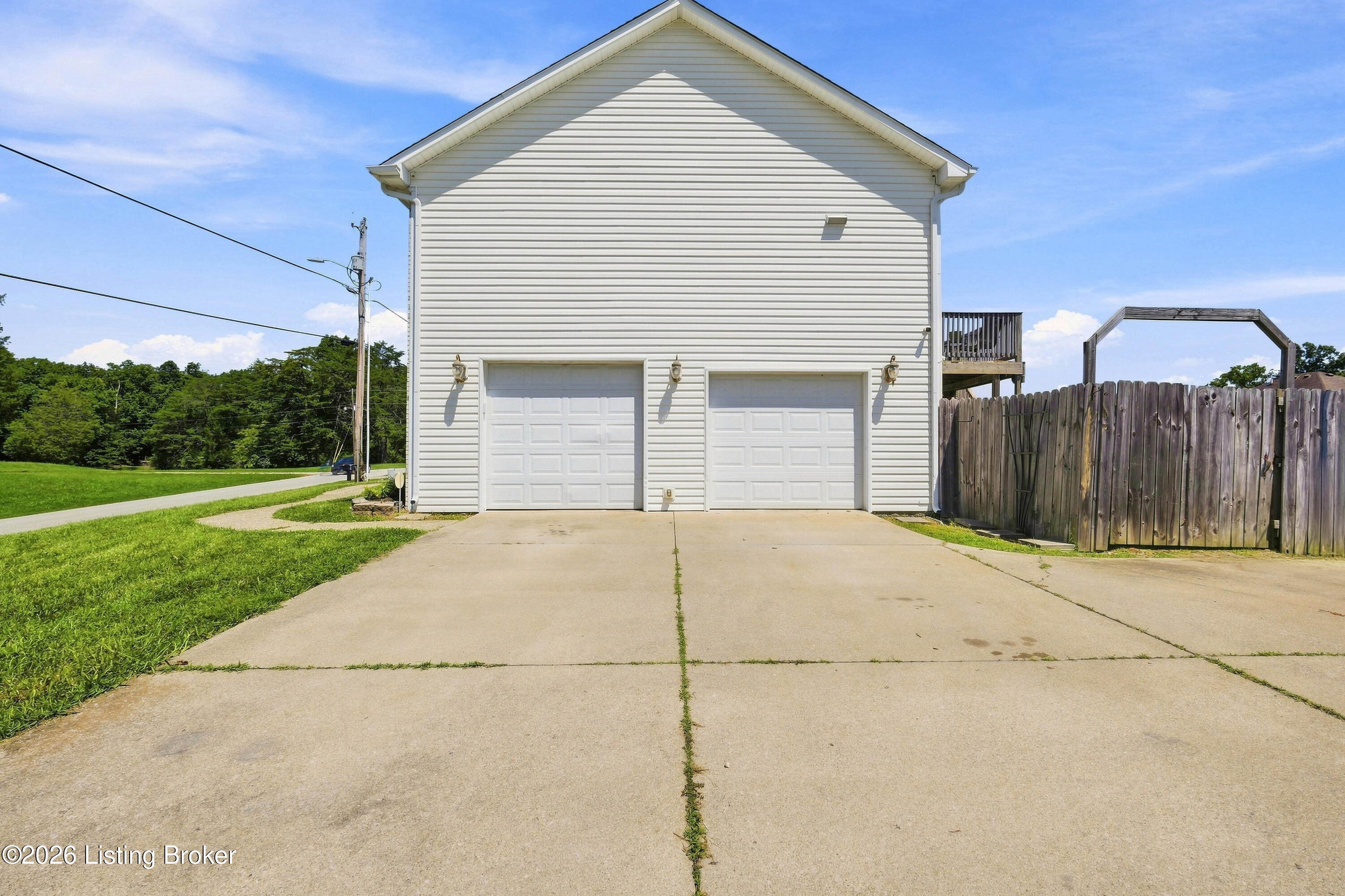 464 Hensley Rd Property Photo 6